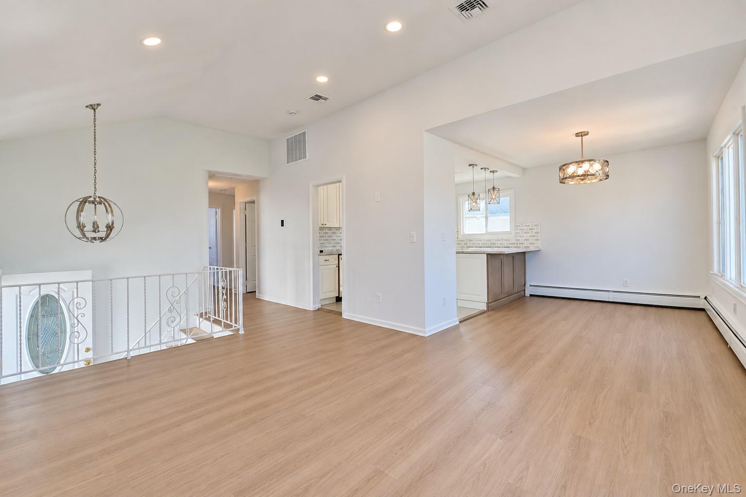 925 Long Beach Avenue — photo 6