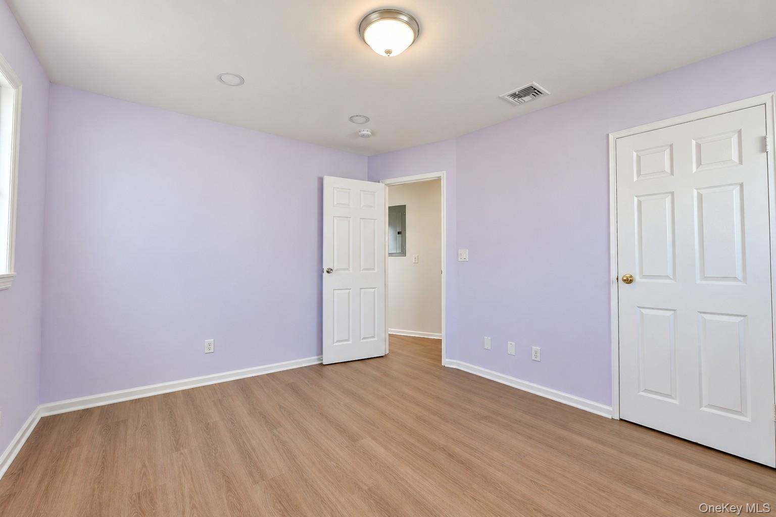 925 Long Beach Avenue — photo 10
