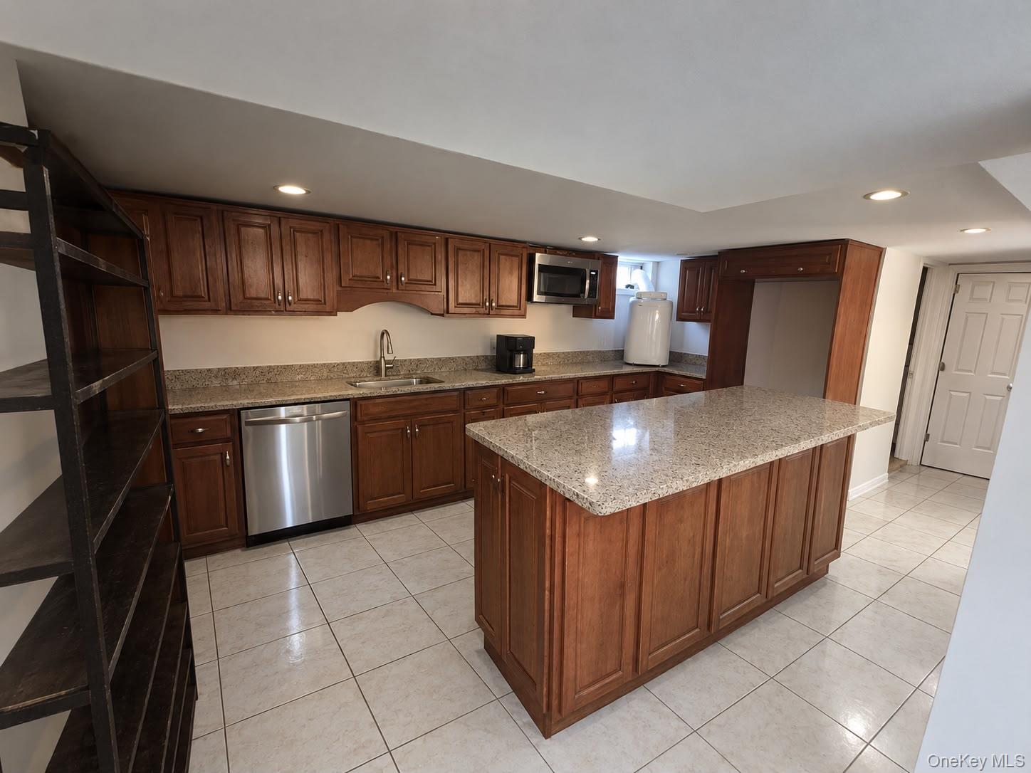 204 Wellington Road — photo 7