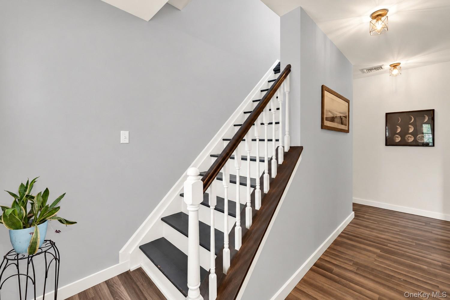 22 Logan Place — photo 7