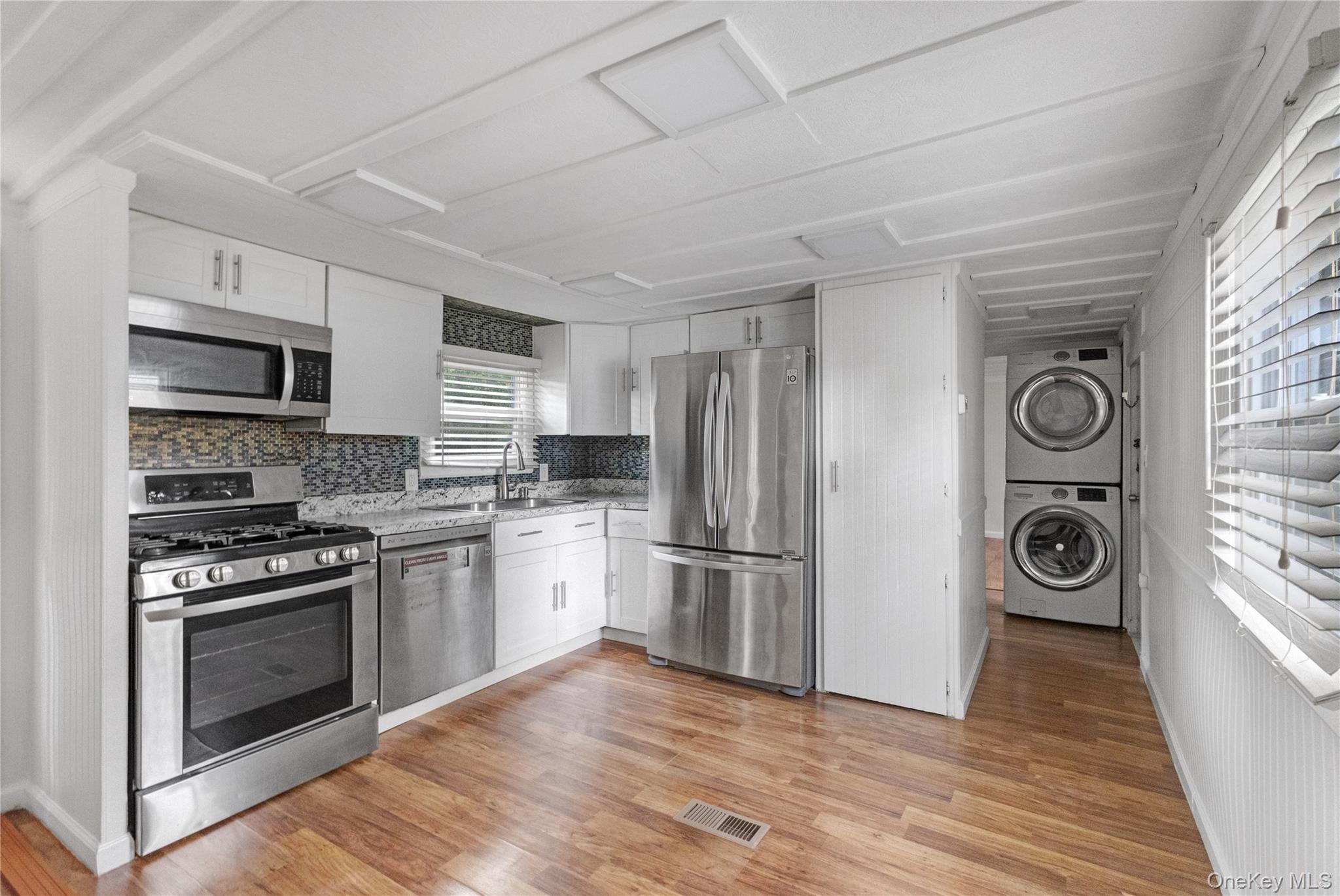 525 Riverleigh Avenue #35, Riverhead