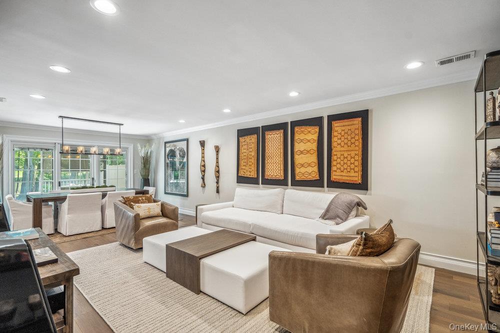 10 Pond View Court — photo 7