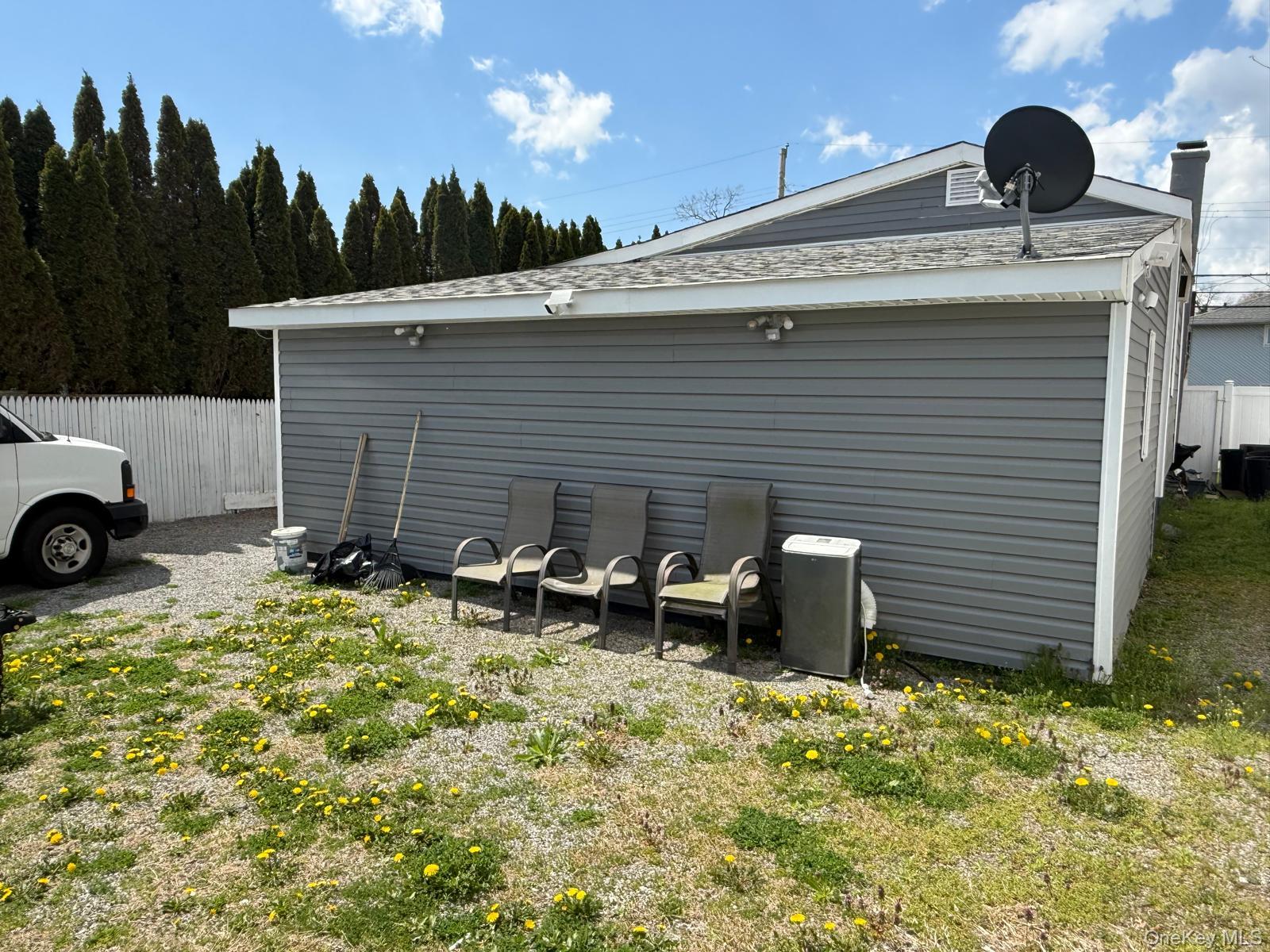 354 Beachview Street — photo 7