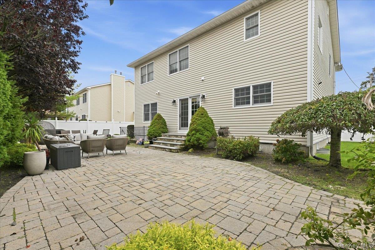 151 Monroe Street — photo 39