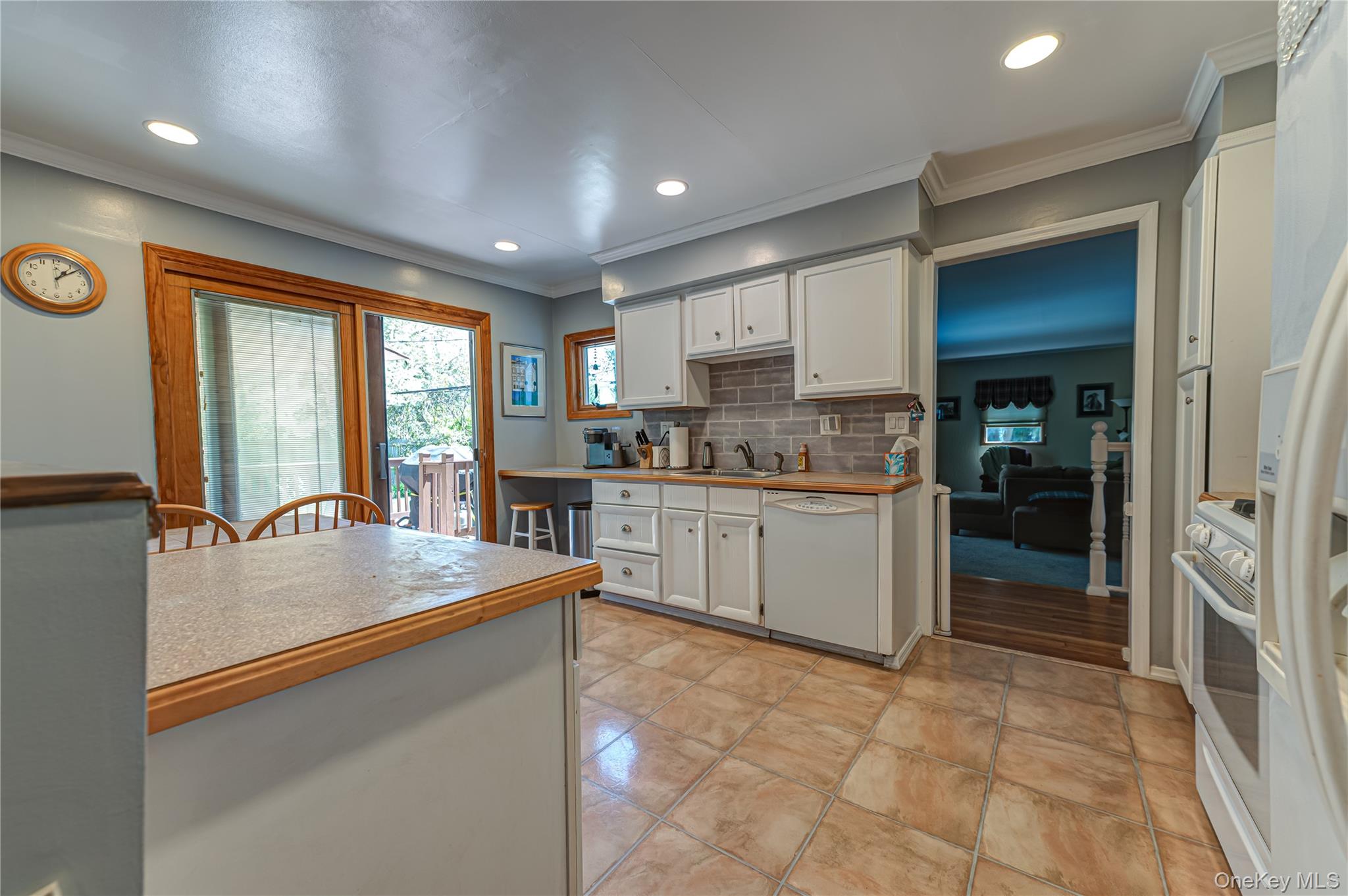 20 Evon Drive — photo 8