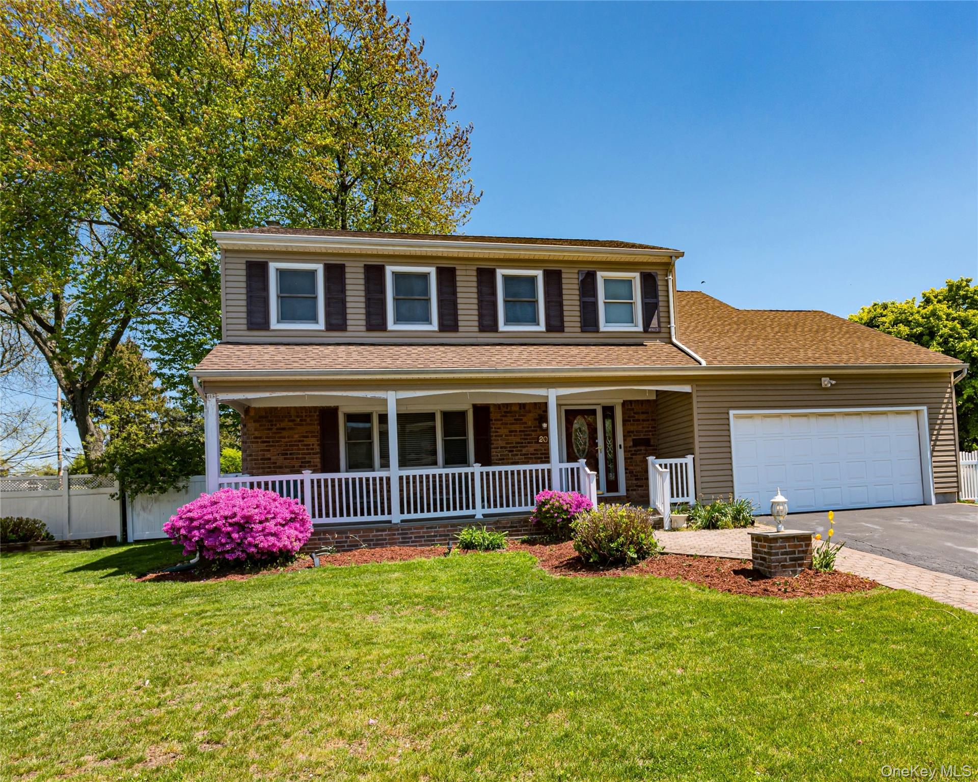 20 Evon Drive, Syosset