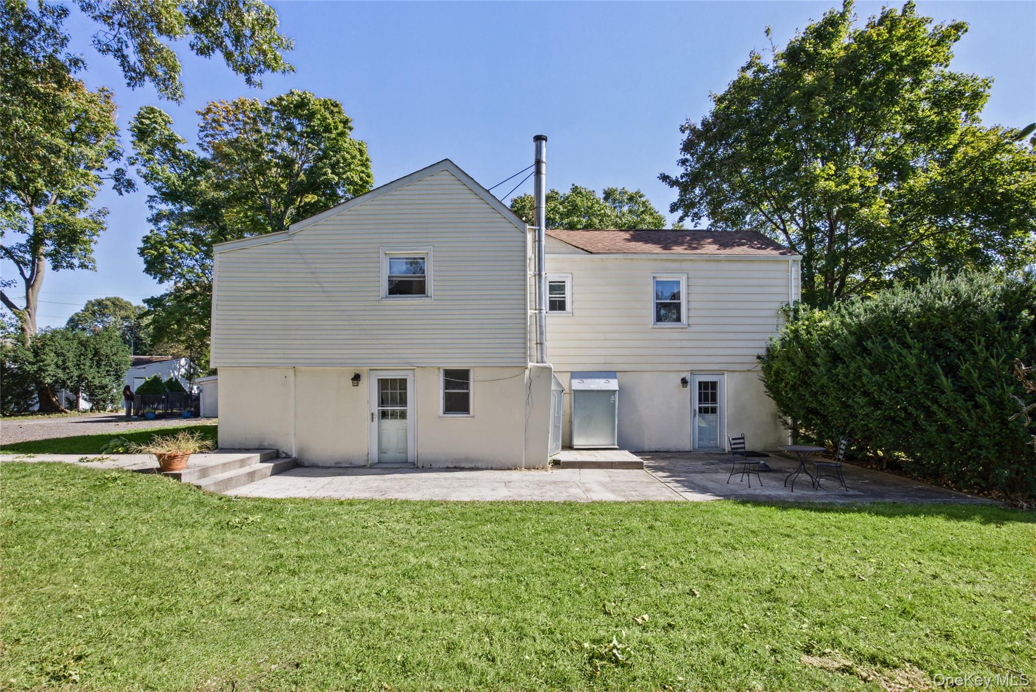 792 Larkfield Road — photo 4