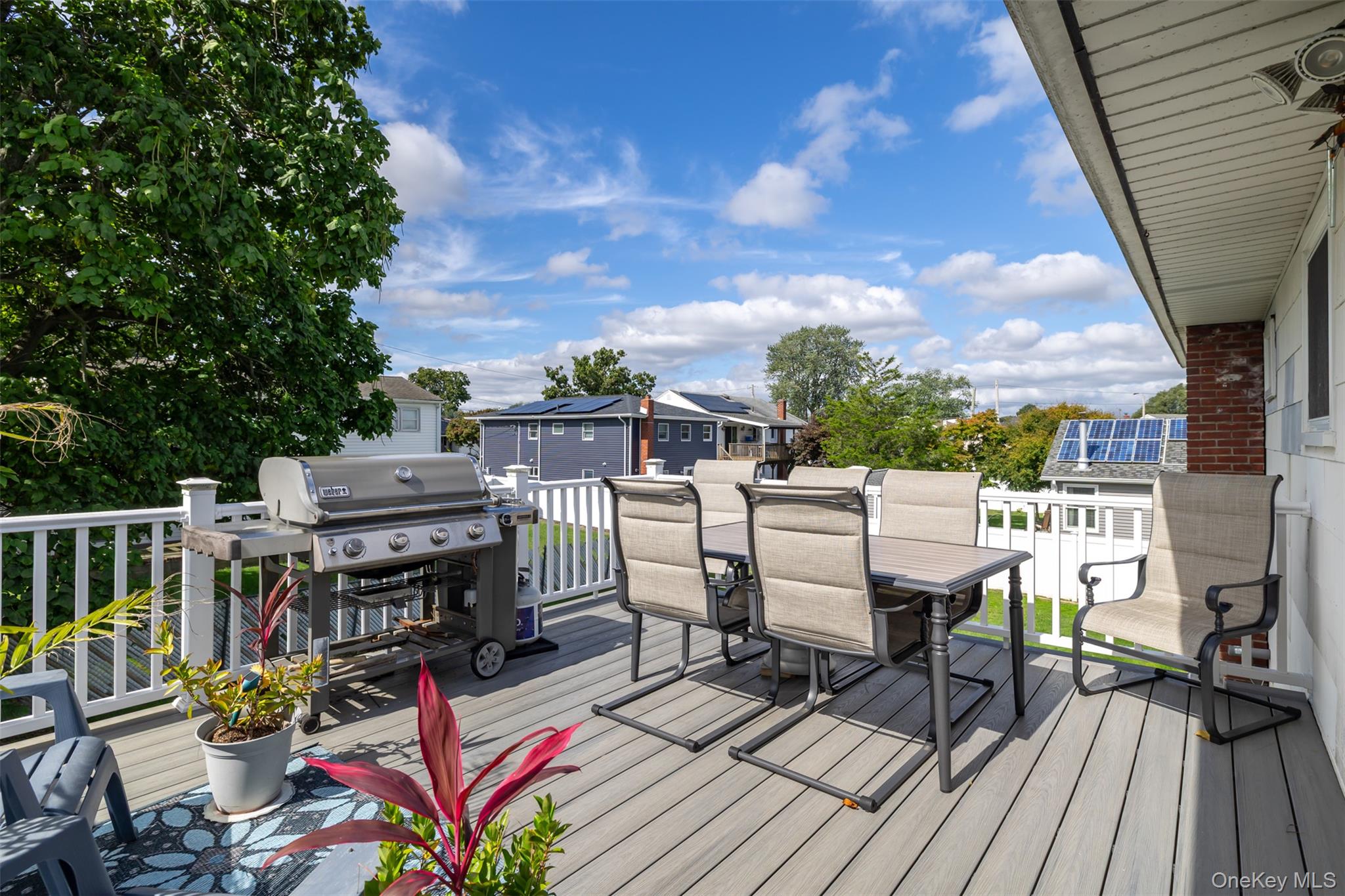 121 Lake Drive — photo 14