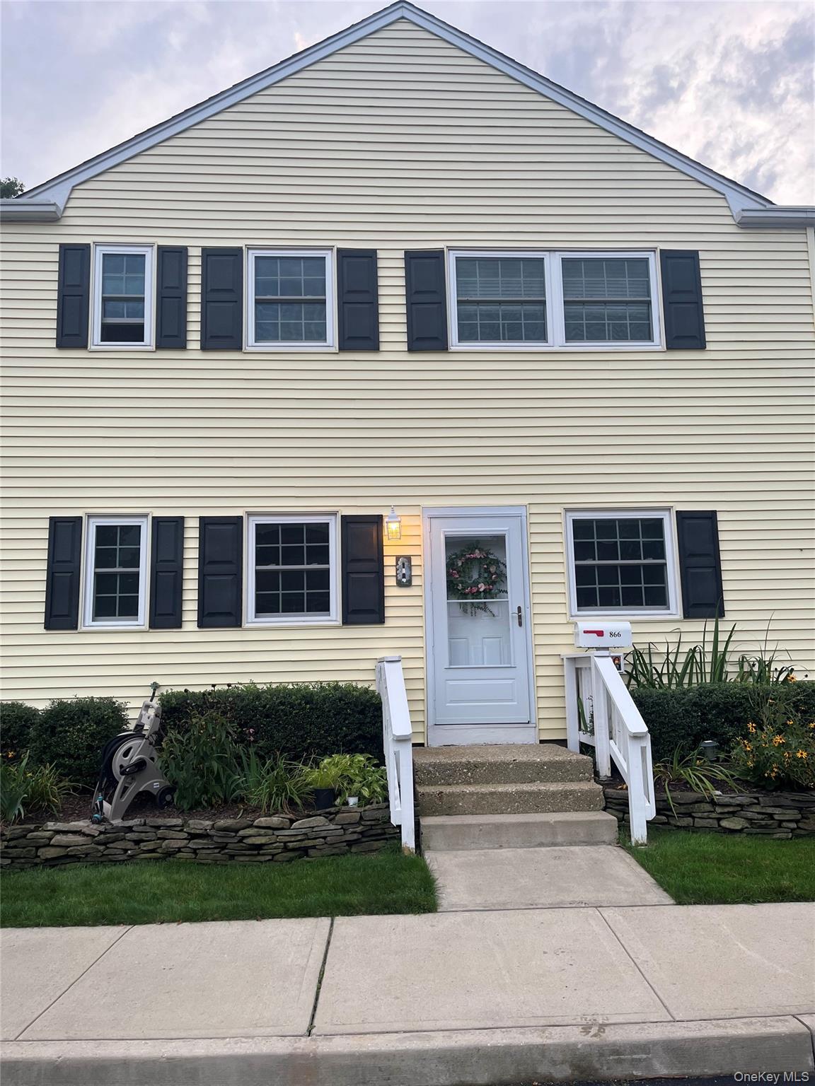 866 Village Drive #866, Hauppauge
