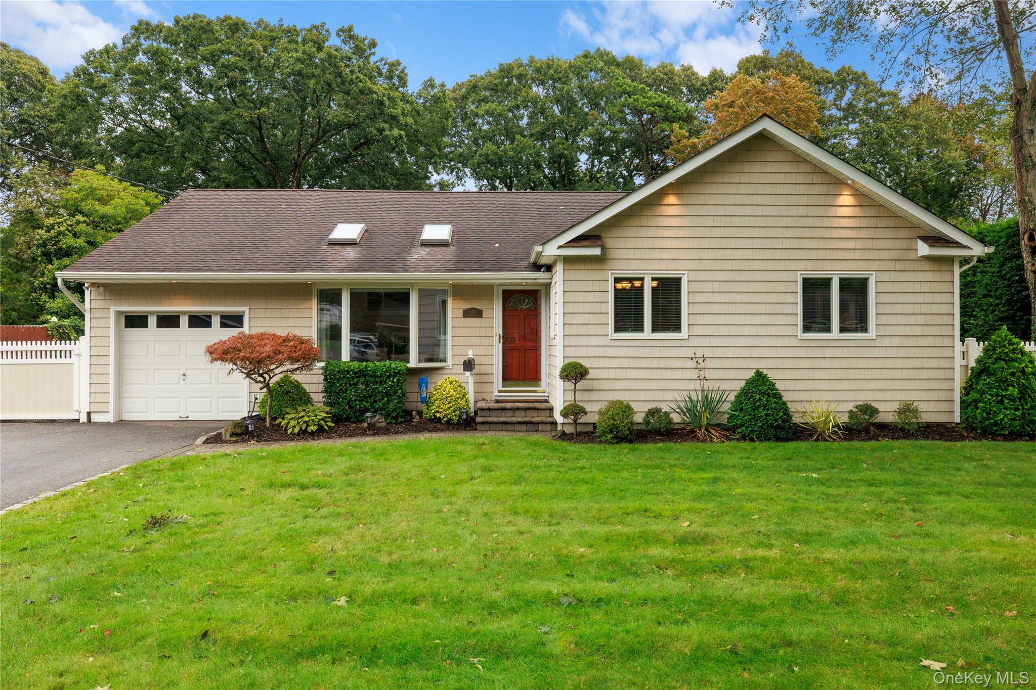 655 Hyman Avenue, Bay Shore