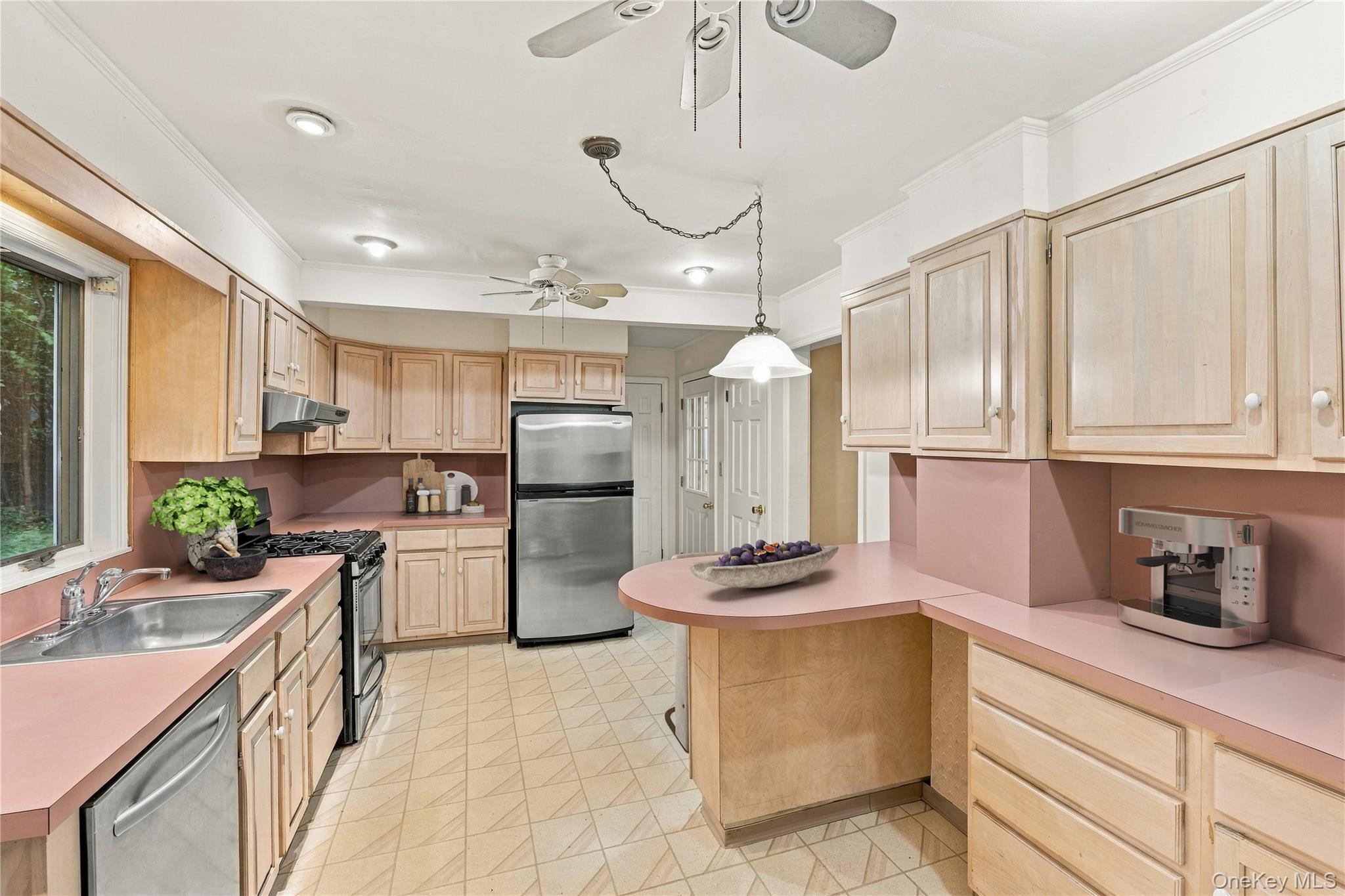 24 Bella Vista Street — photo 15