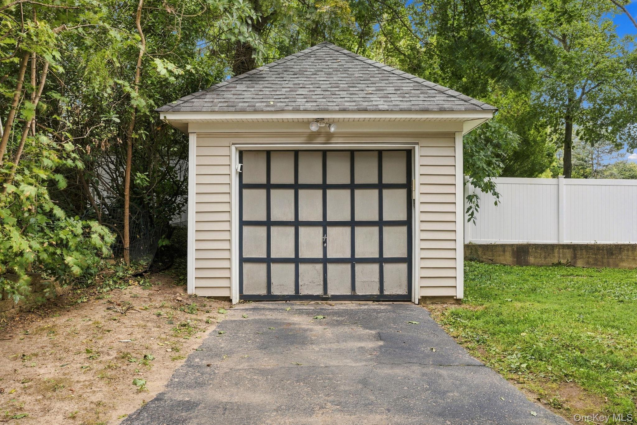24 Bella Vista Street — photo 31