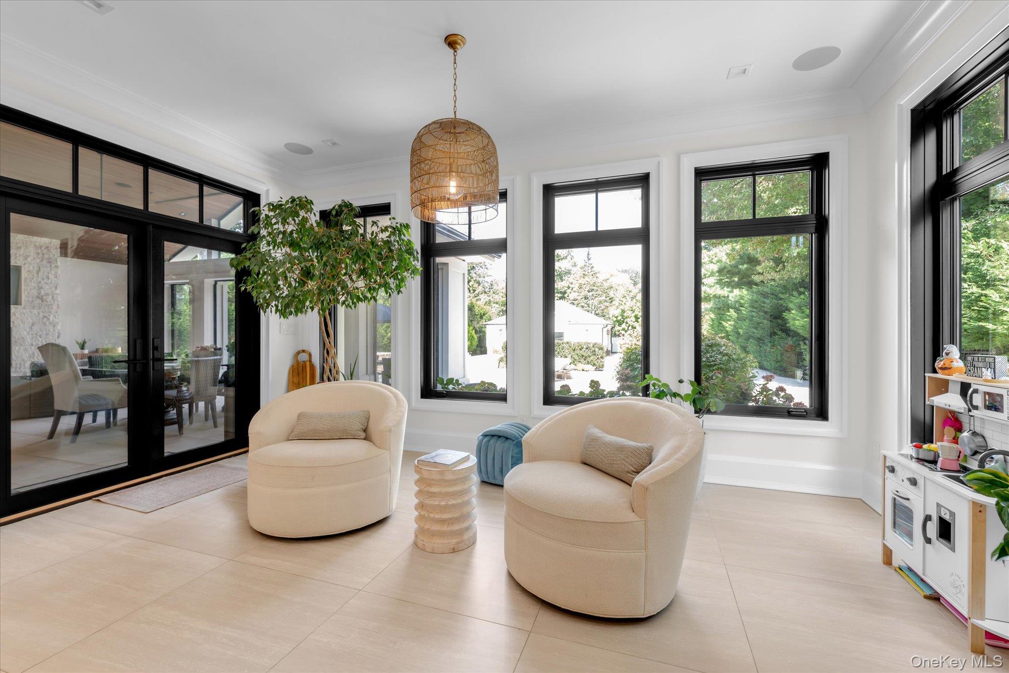 15 Alice Avenue — photo 11