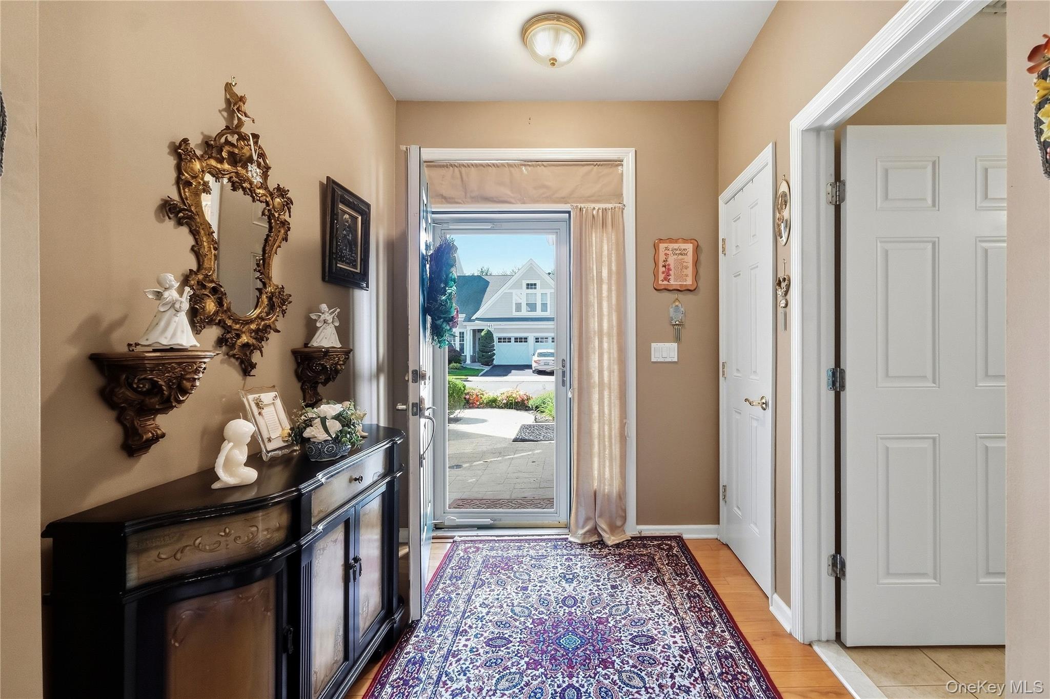 163 Symphony Drive — photo 9