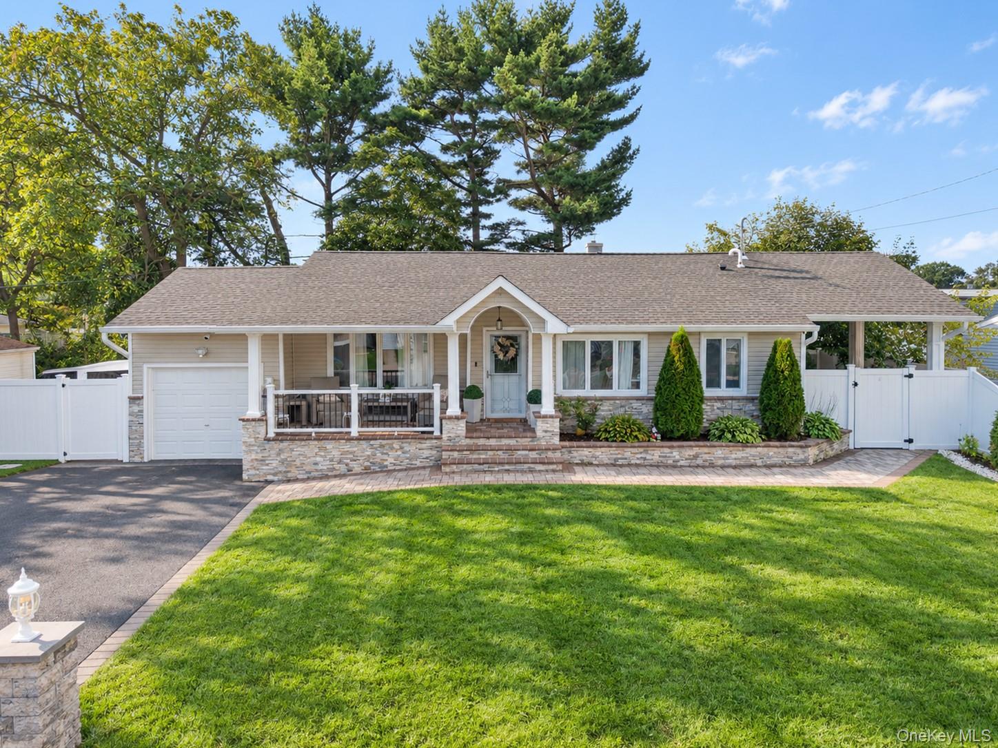 42 Blue Jay Drive