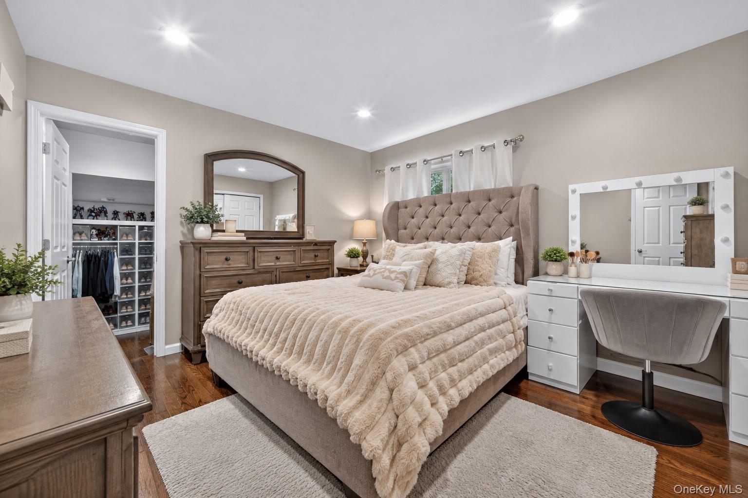 42 Blue Jay Drive — photo 12