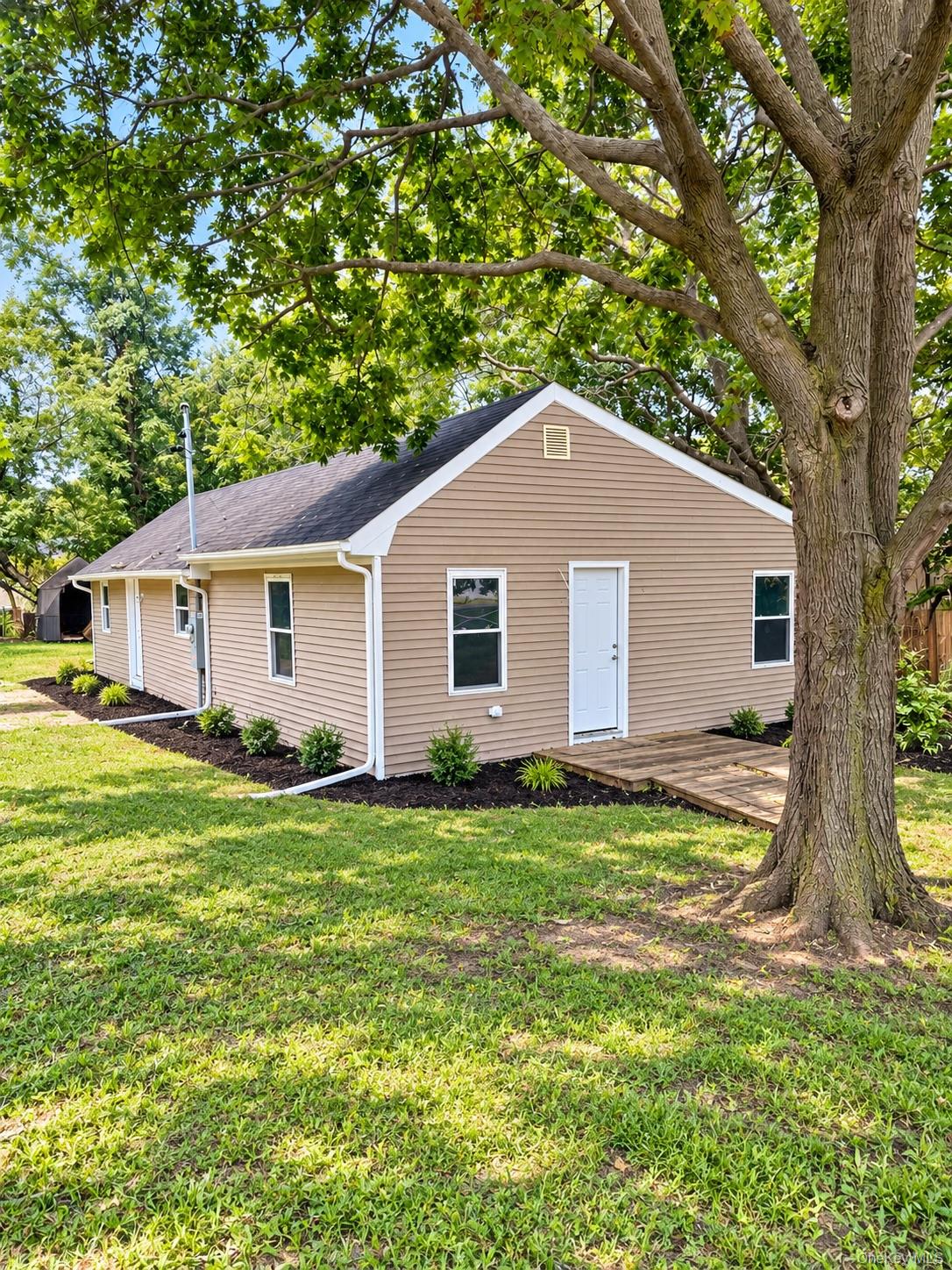 182 Frowein Road, Center Moriches