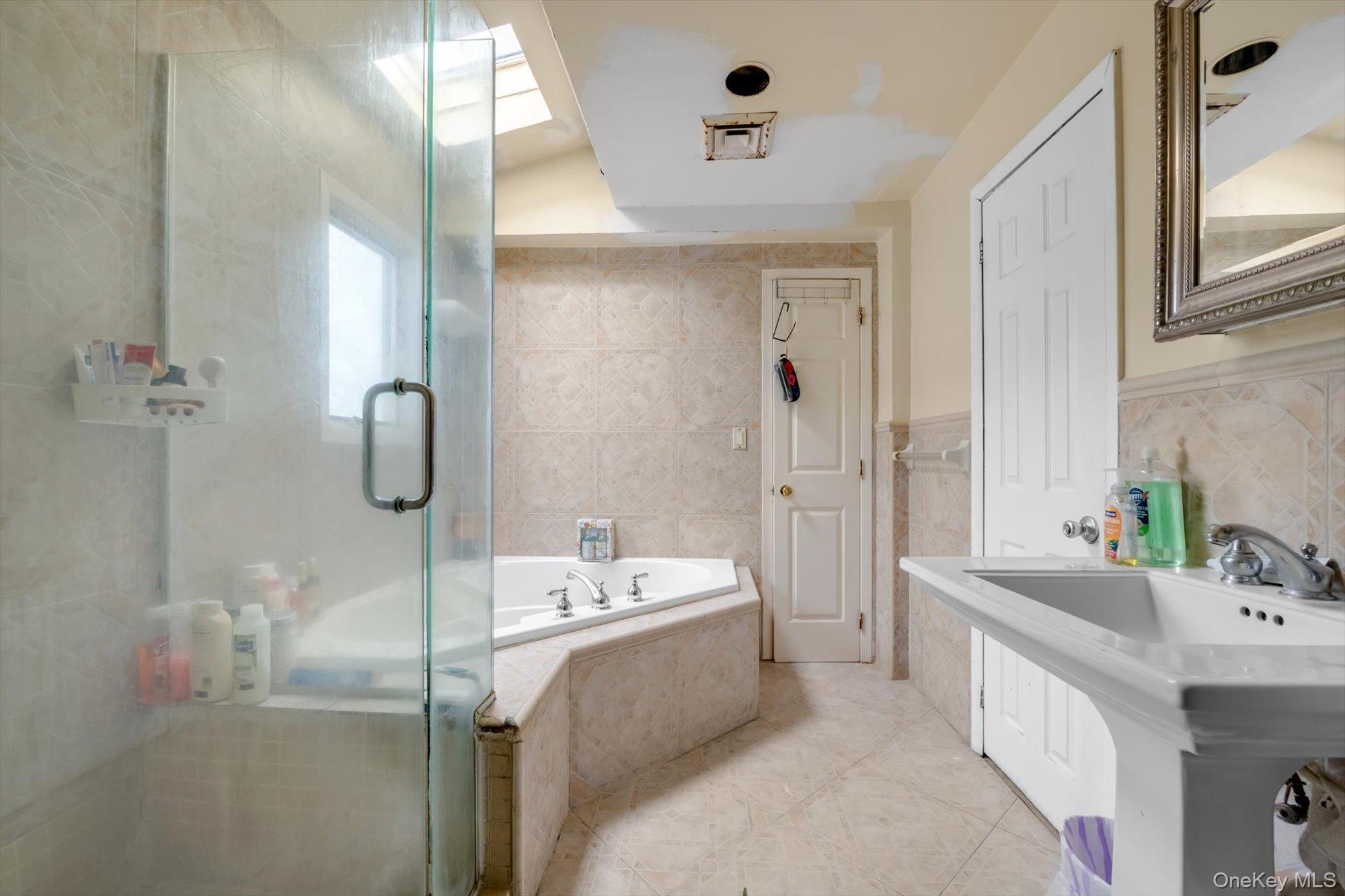 1509 Hewlett Avenue — photo 12