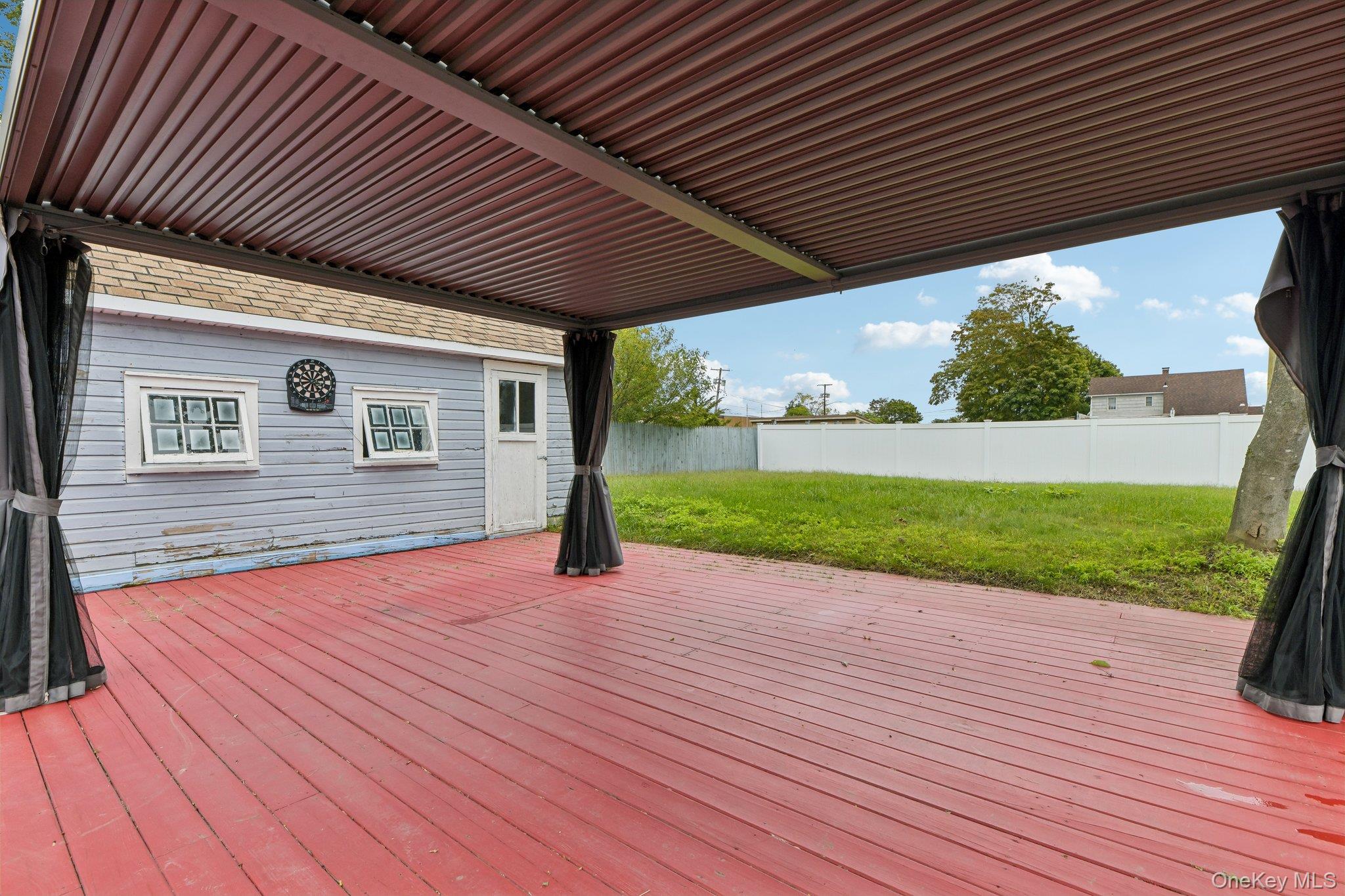 195 River Avenue — photo 21