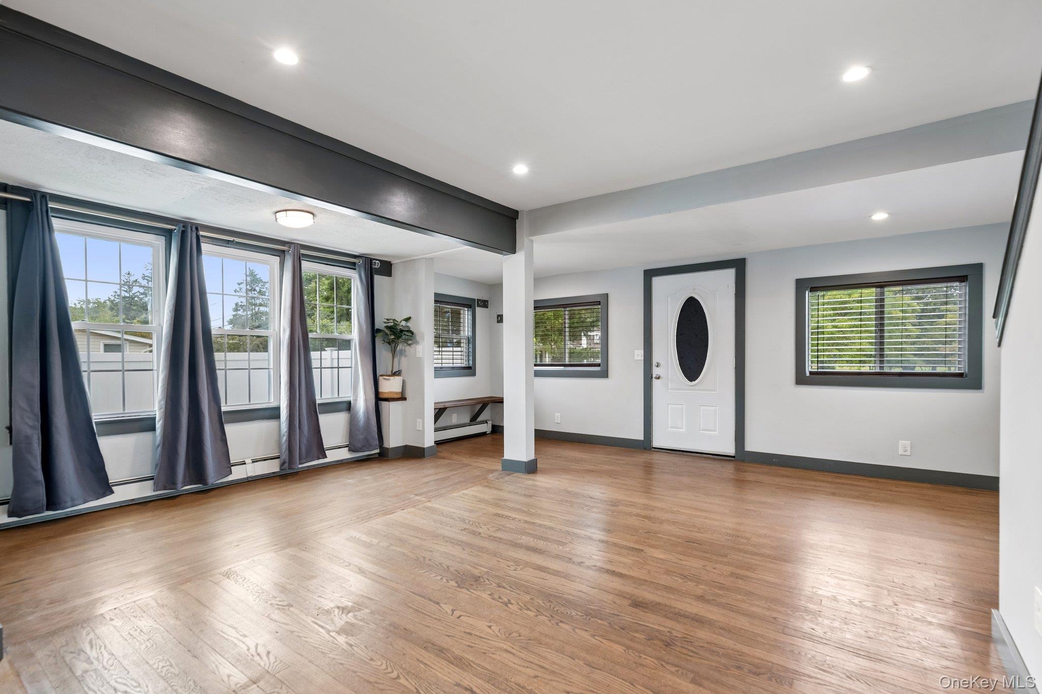 195 River Avenue — photo 5