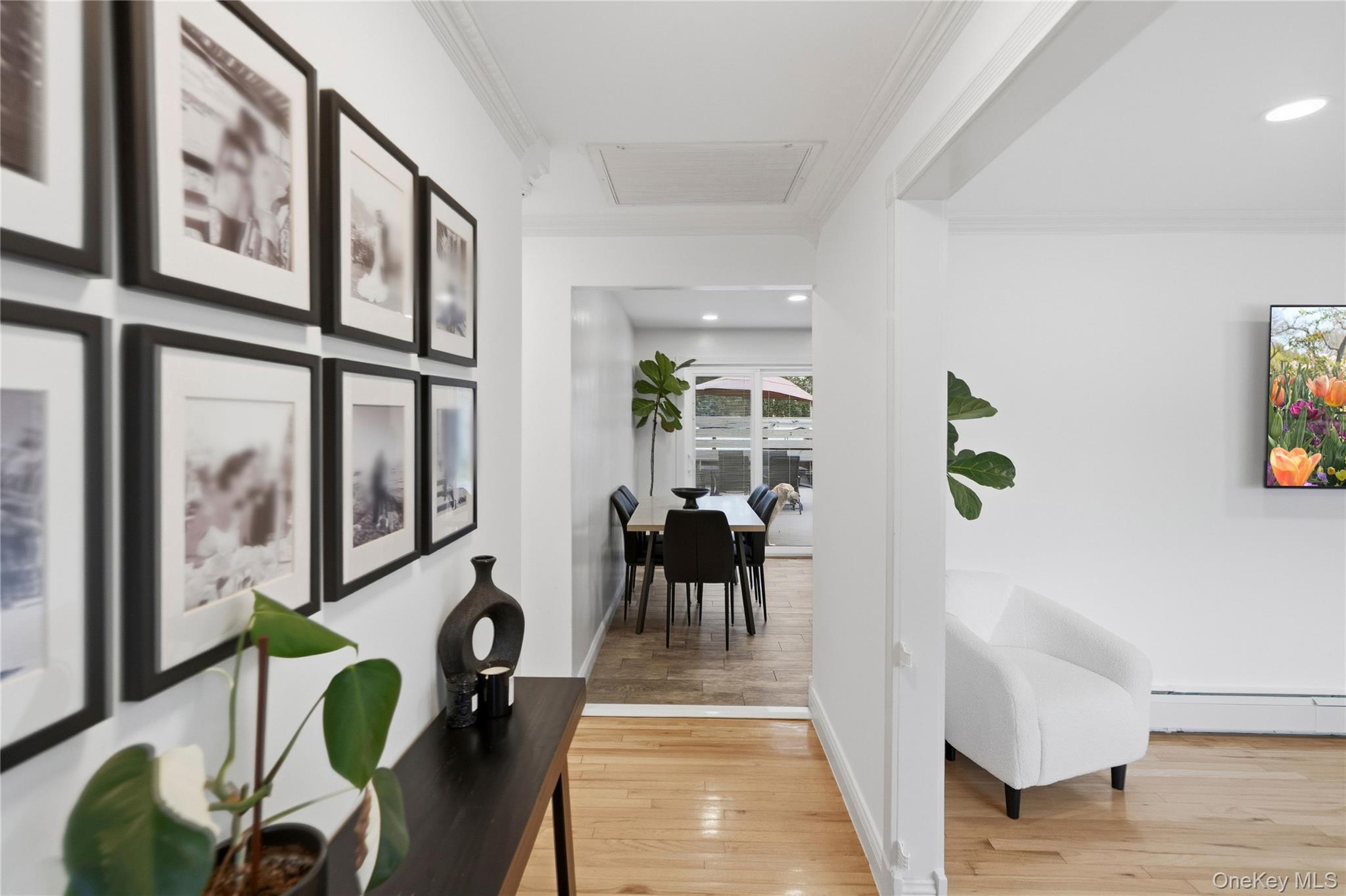 77 Winchester Drive — photo 4