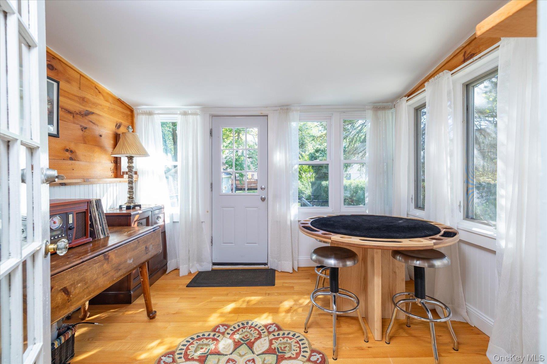22 Stuart Avenue — photo 11