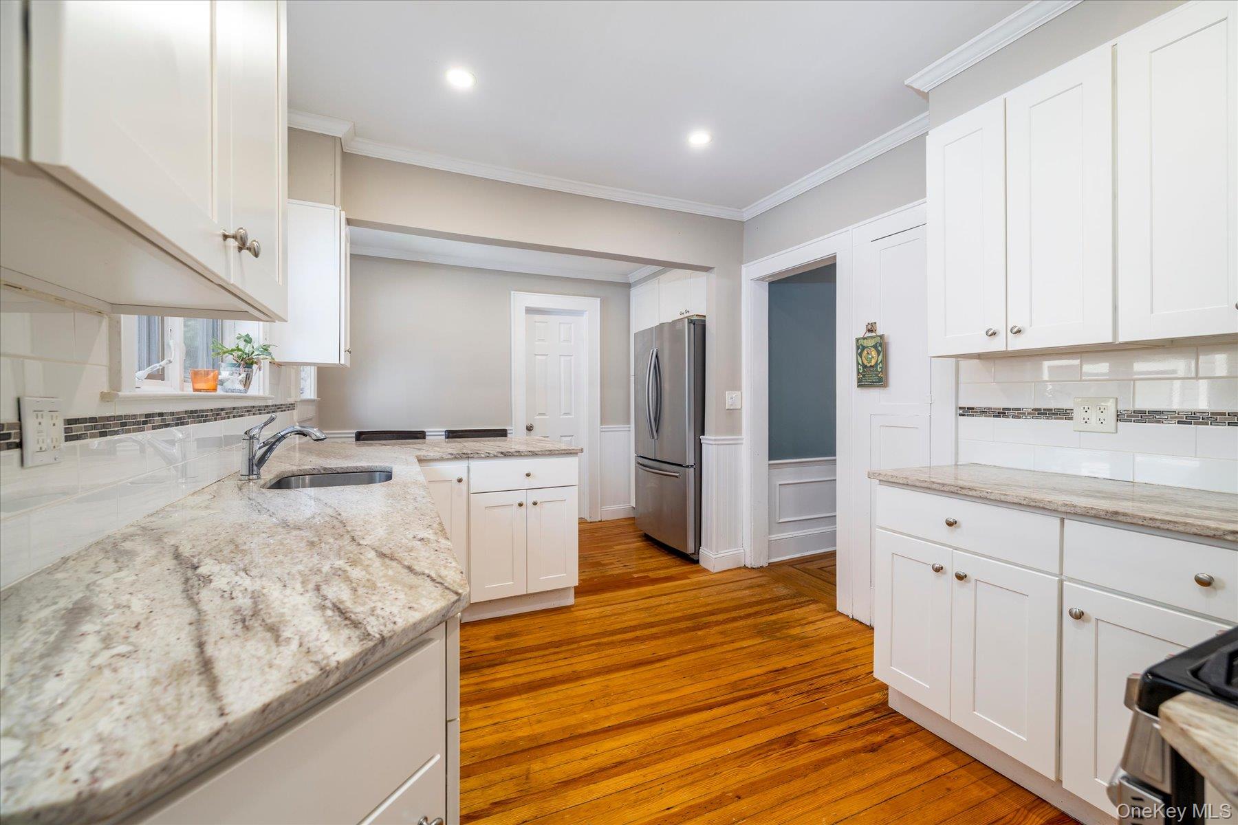 22 Stuart Avenue — photo 13