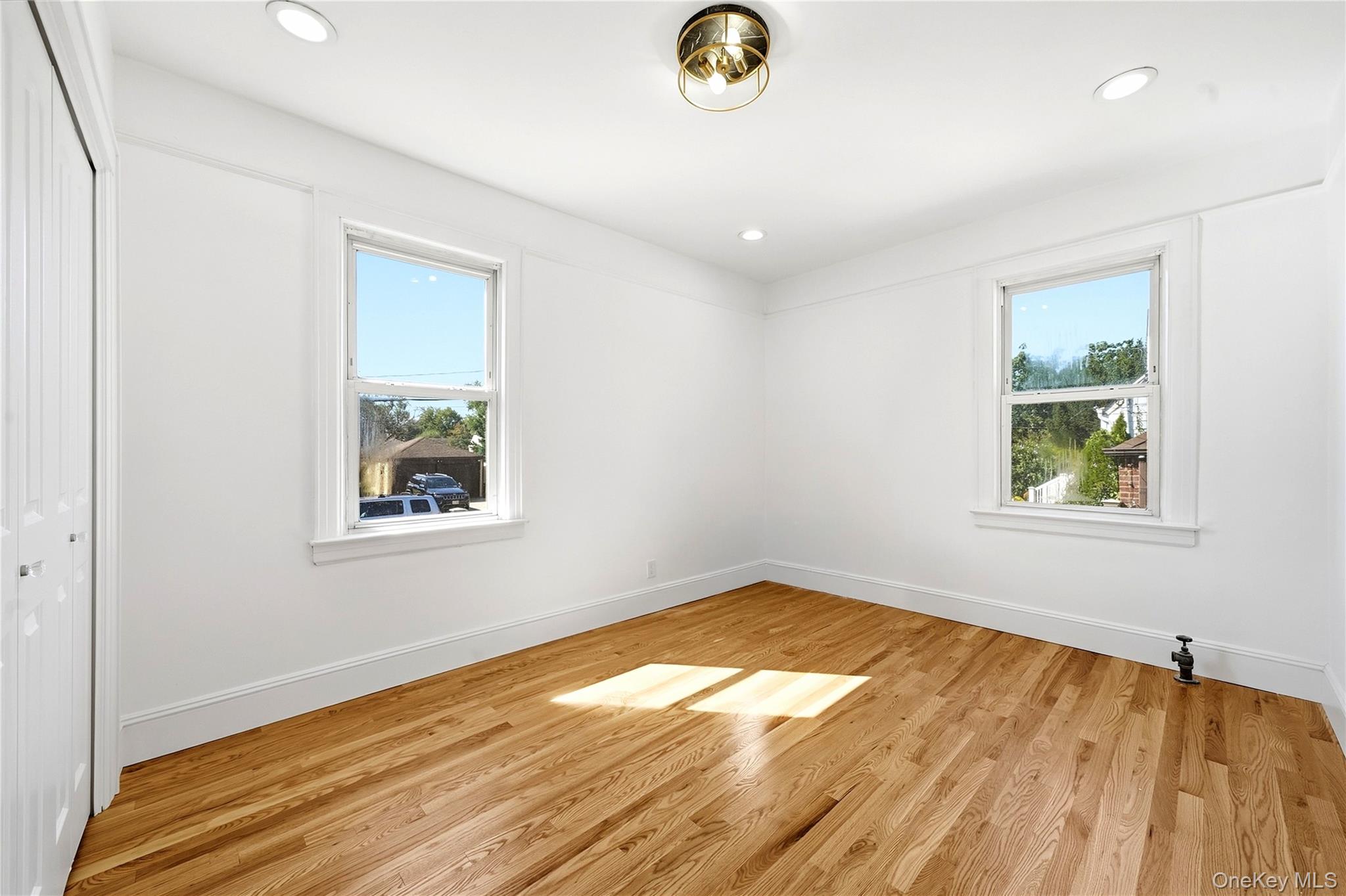 48 Central Boulevard — photo 11