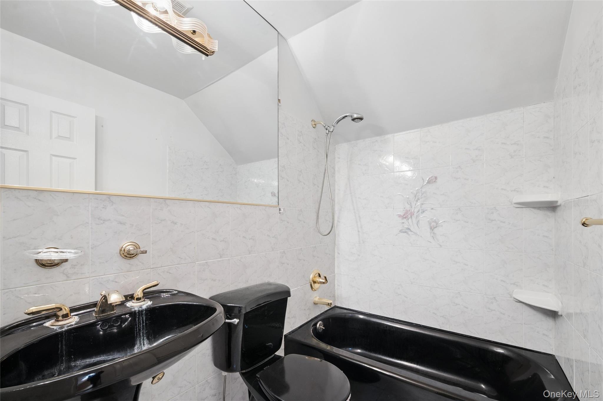 65 Morris Avenue — photo 25