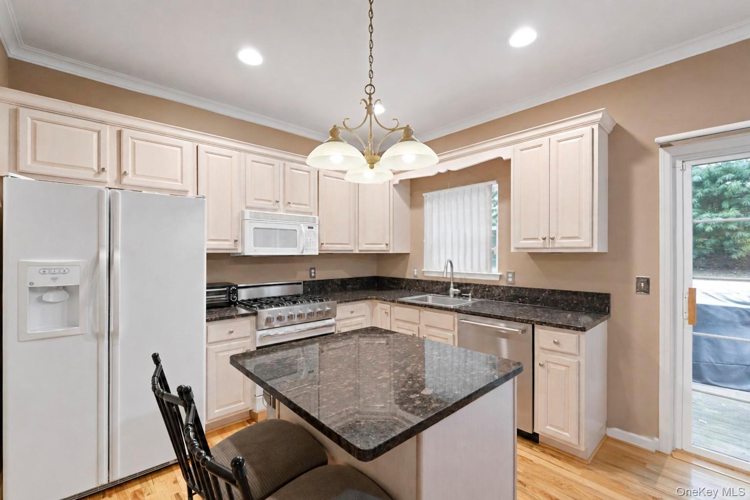 3 Arielle Court — photo 19