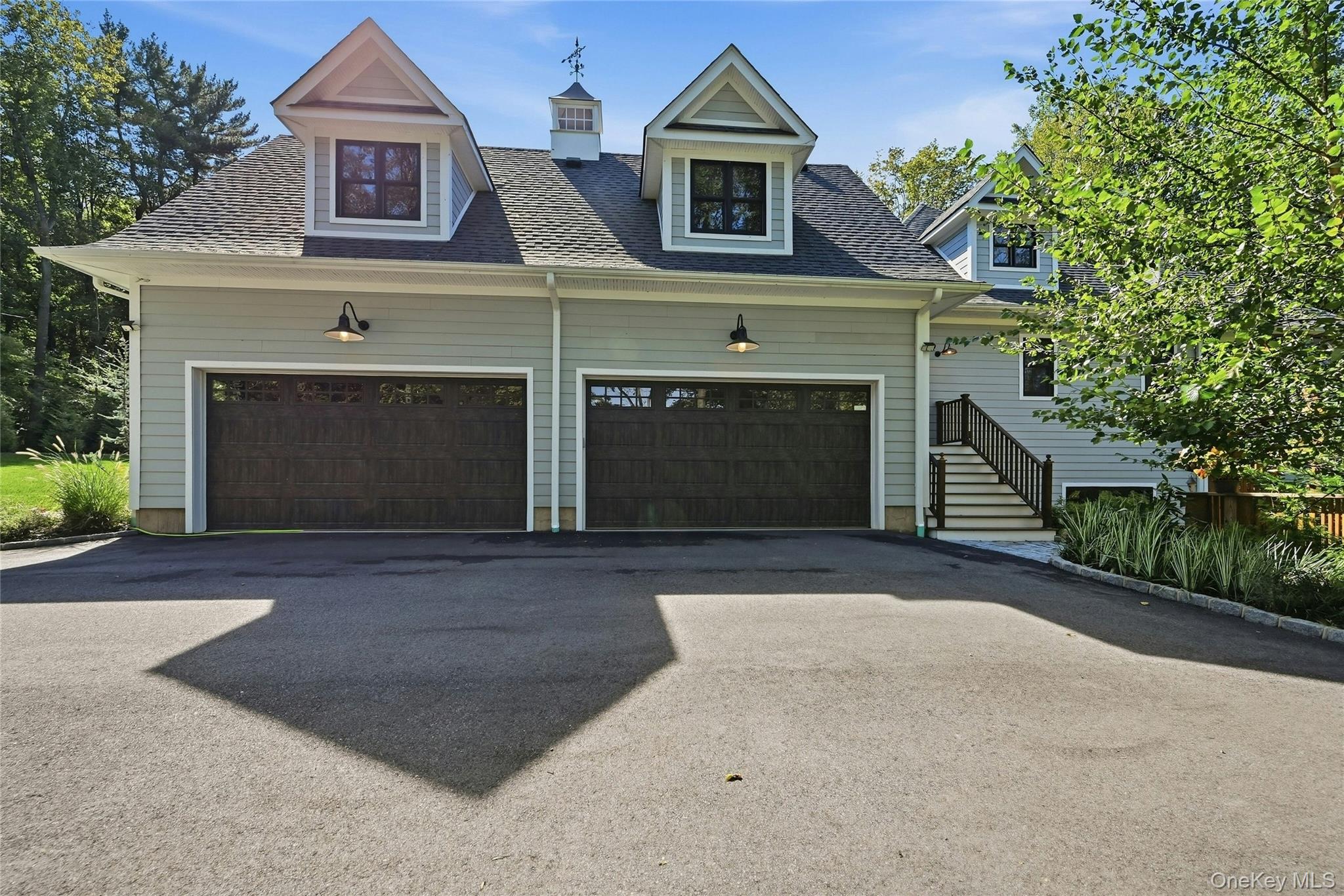 595 Moriches Road — photo 35