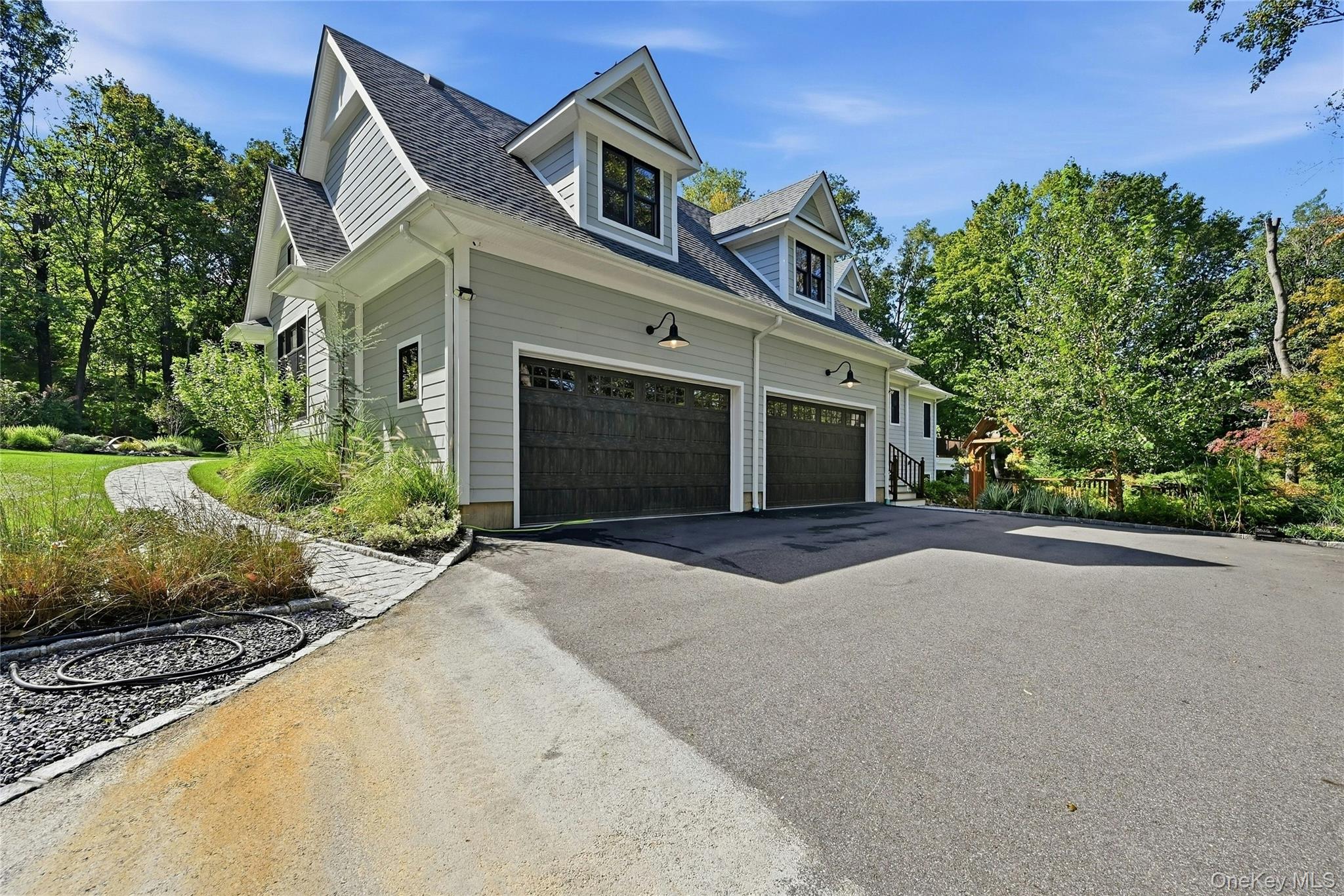 595 Moriches Road — photo 36