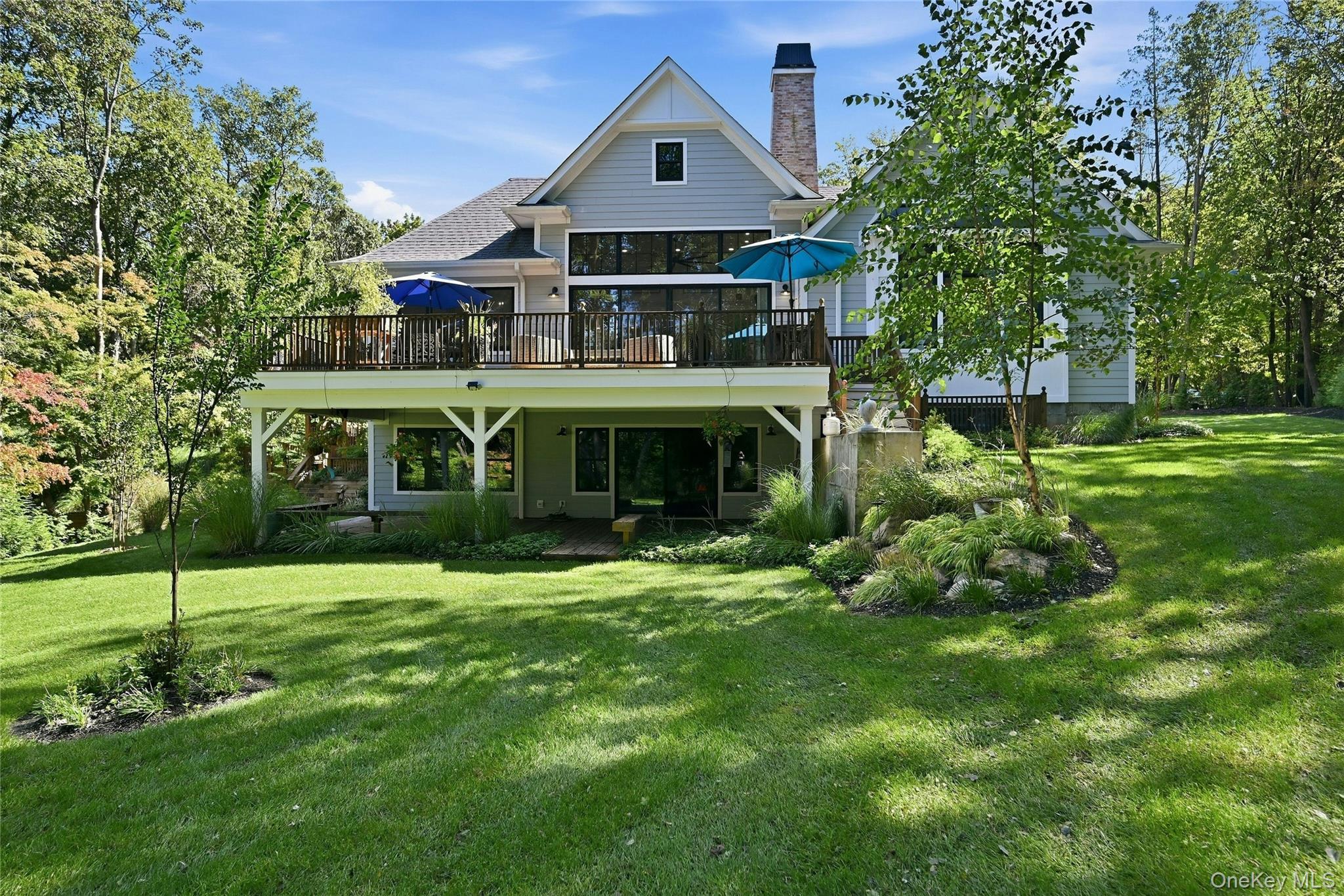 595 Moriches Road — photo 40