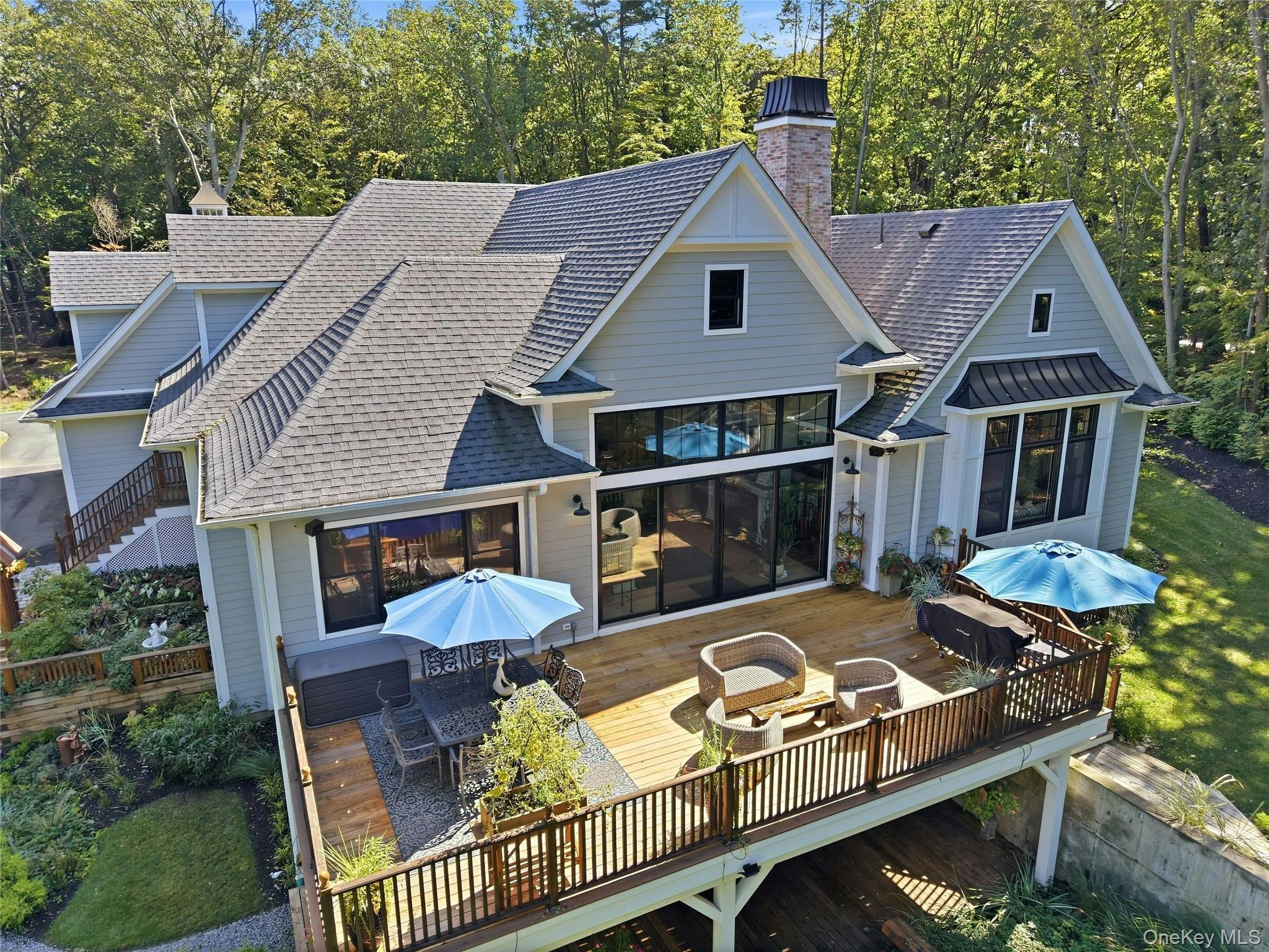 595 Moriches Road — photo 45