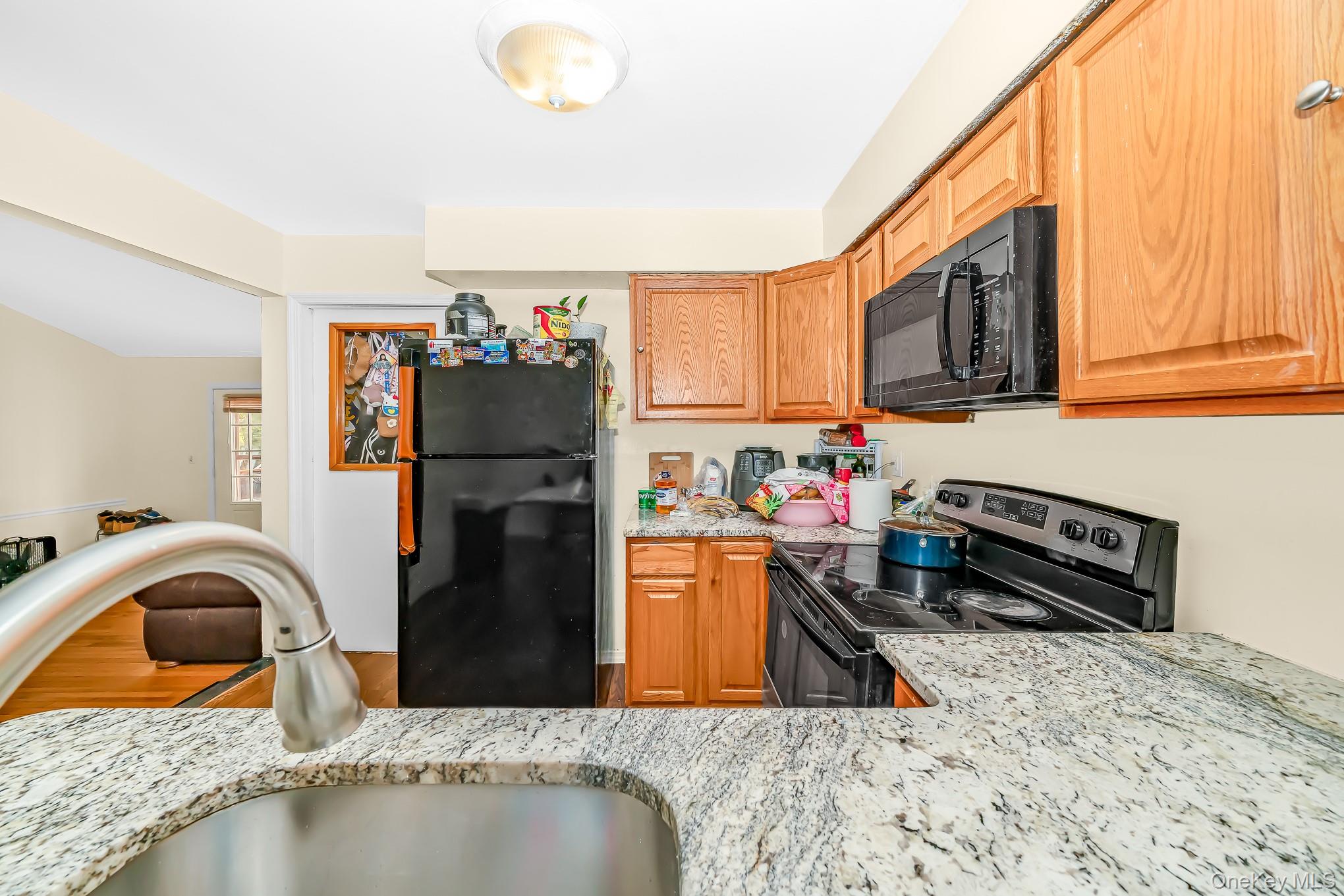 103 Gates Avenue — photo 6