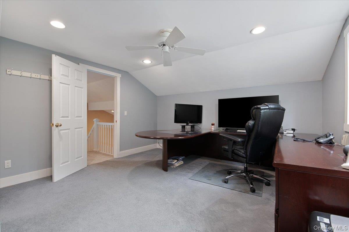 7 Faulkner Lane — photo 29