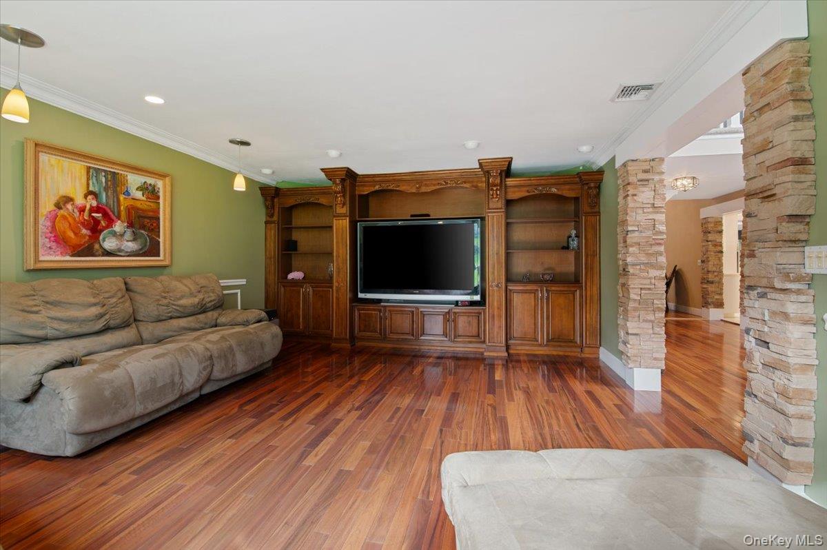 7 Faulkner Lane — photo 6