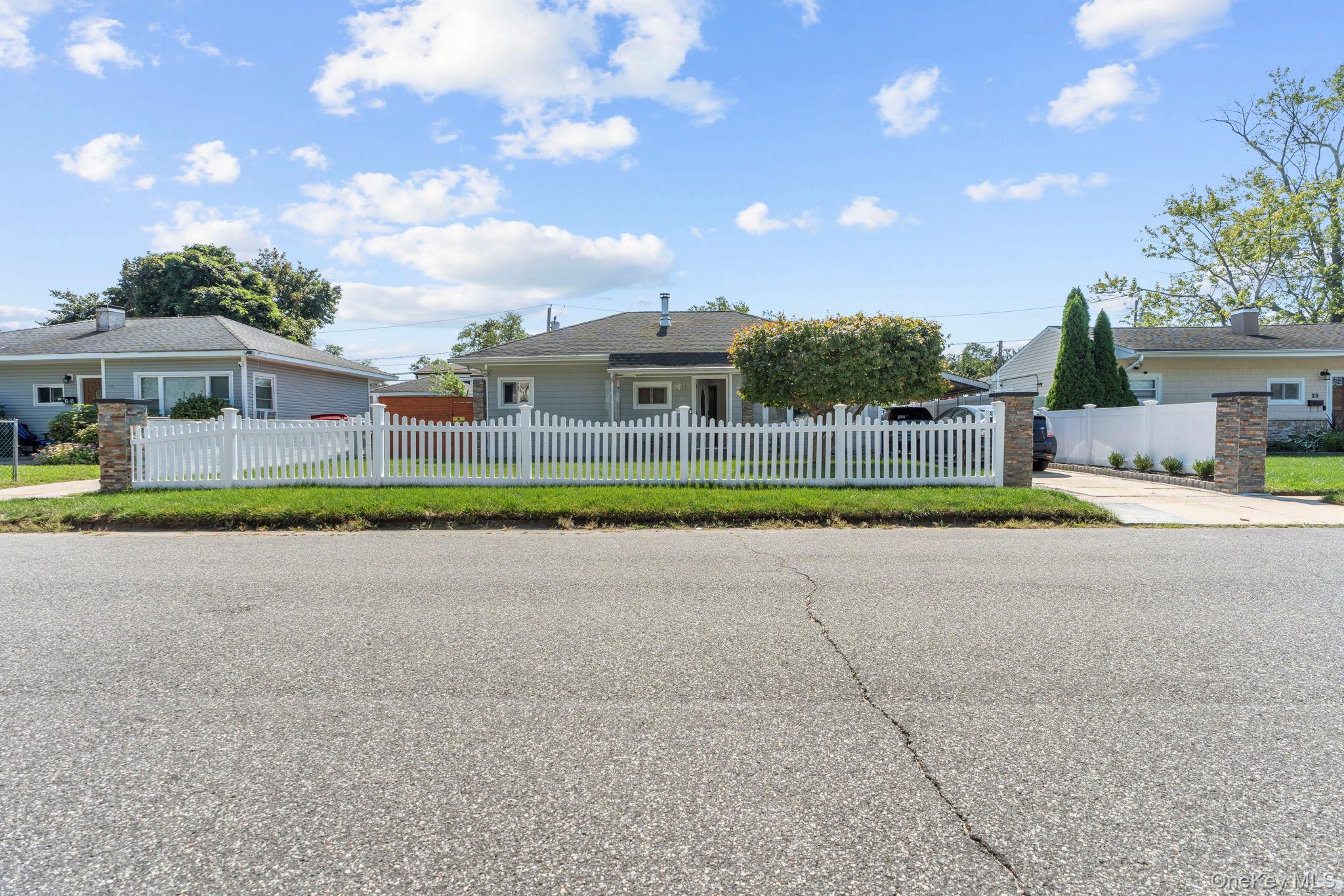 27 Croydon Road — photo 2