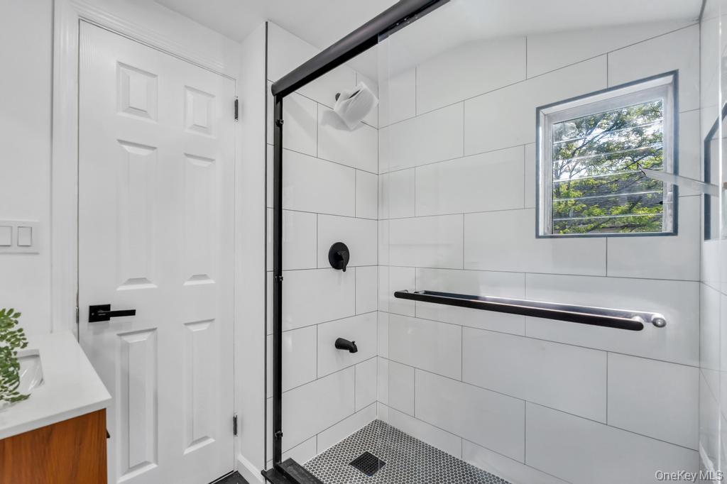 20 Howard Street — photo 15