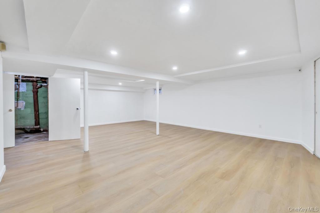 20 Howard Street — photo 23