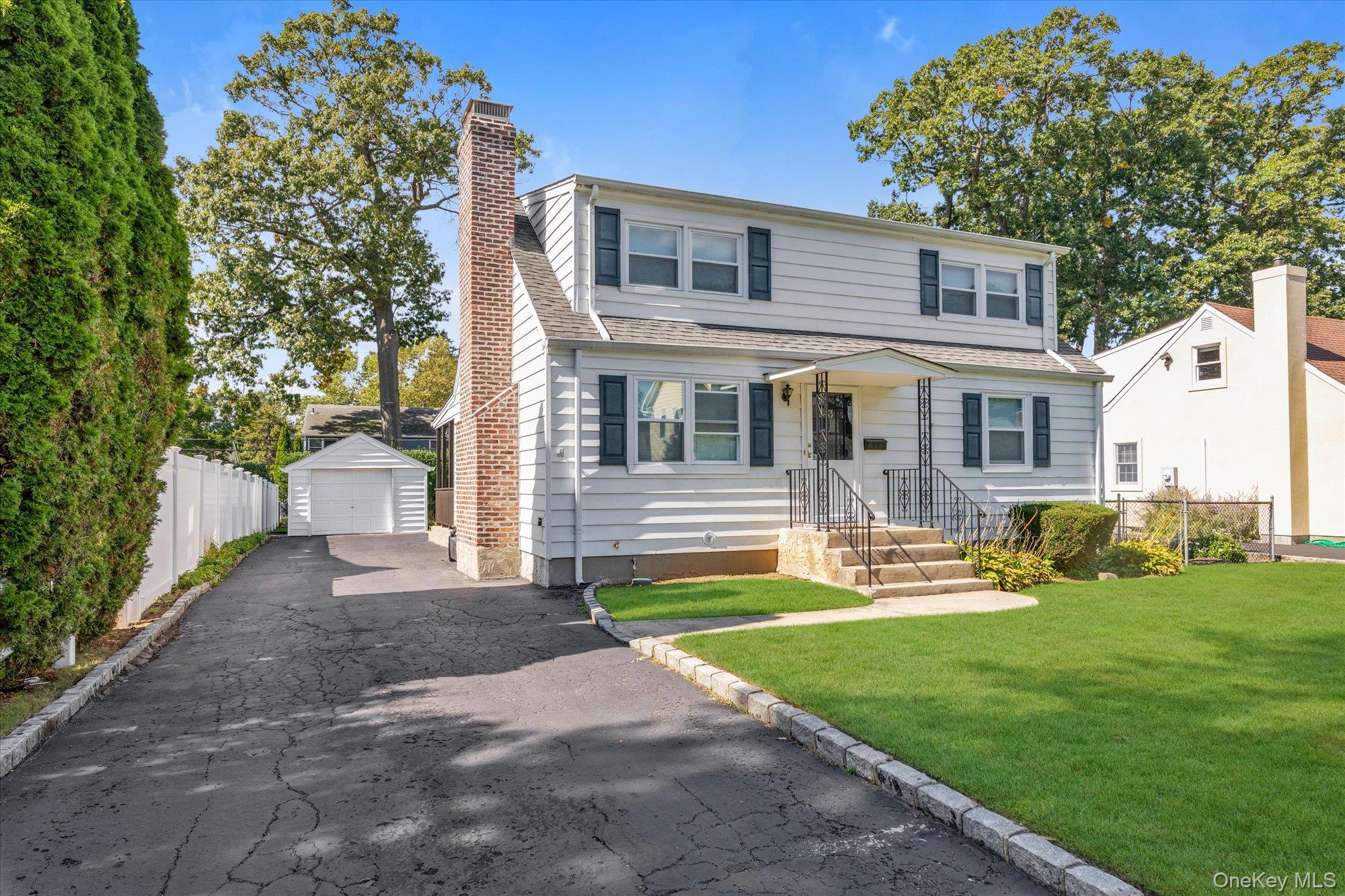13 Inwood Road — photo 3