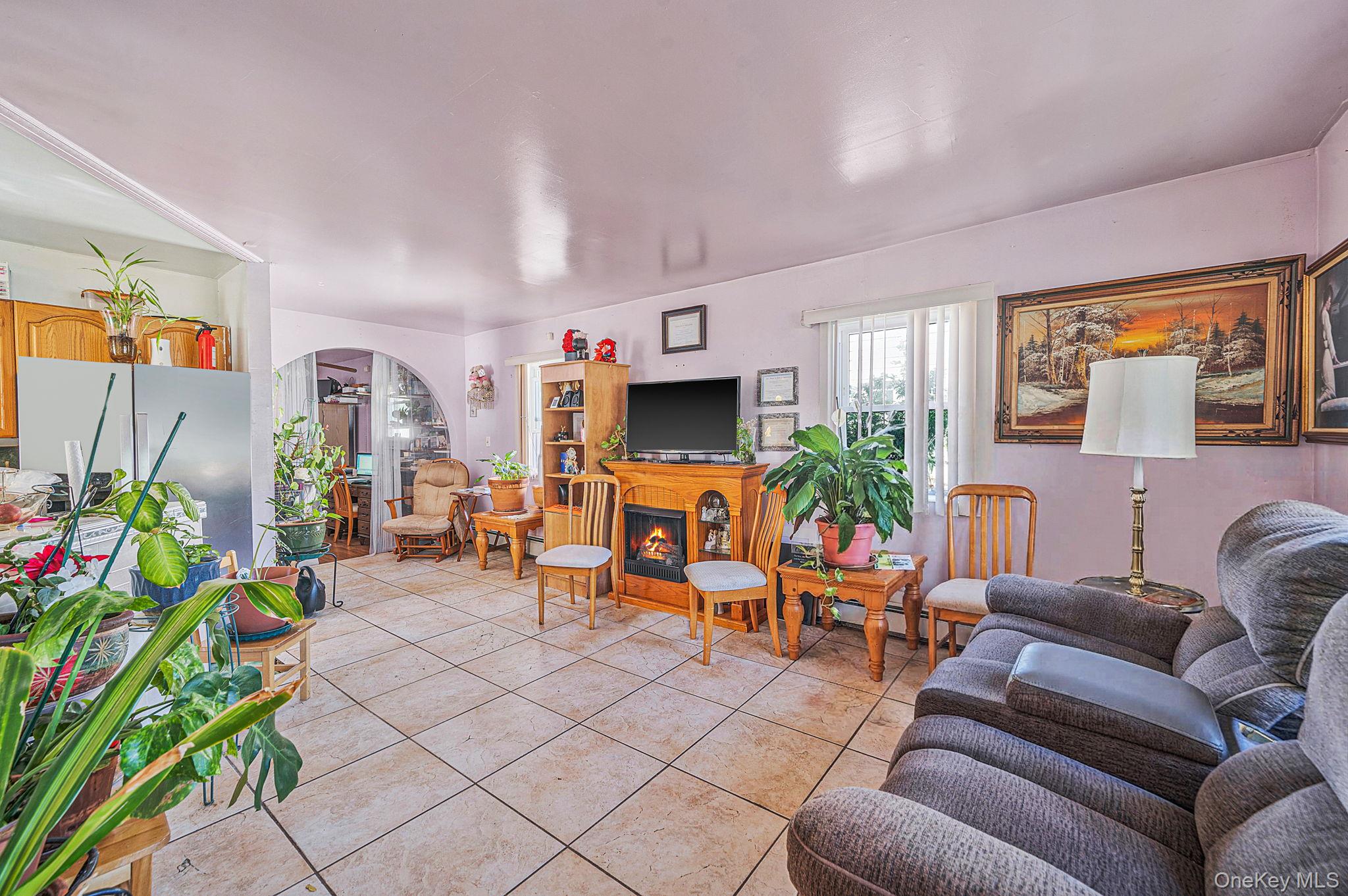 182 Commack Road — photo 15