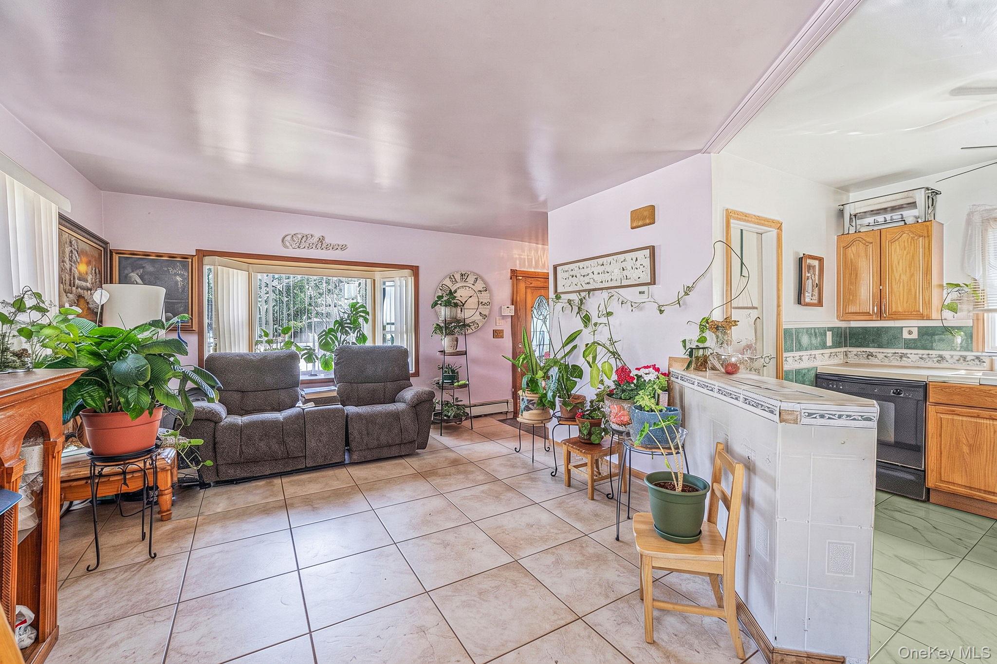 182 Commack Road — photo 17