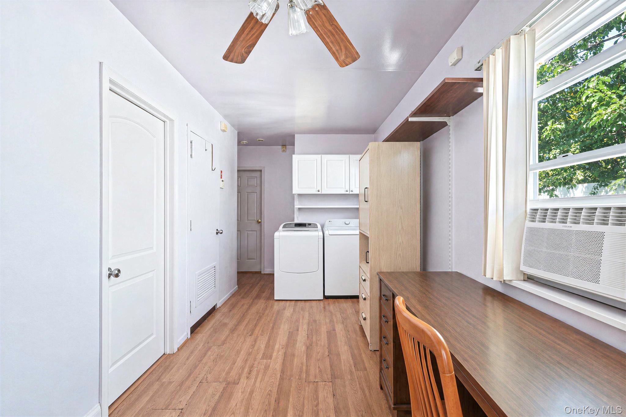 182 Commack Road — photo 28