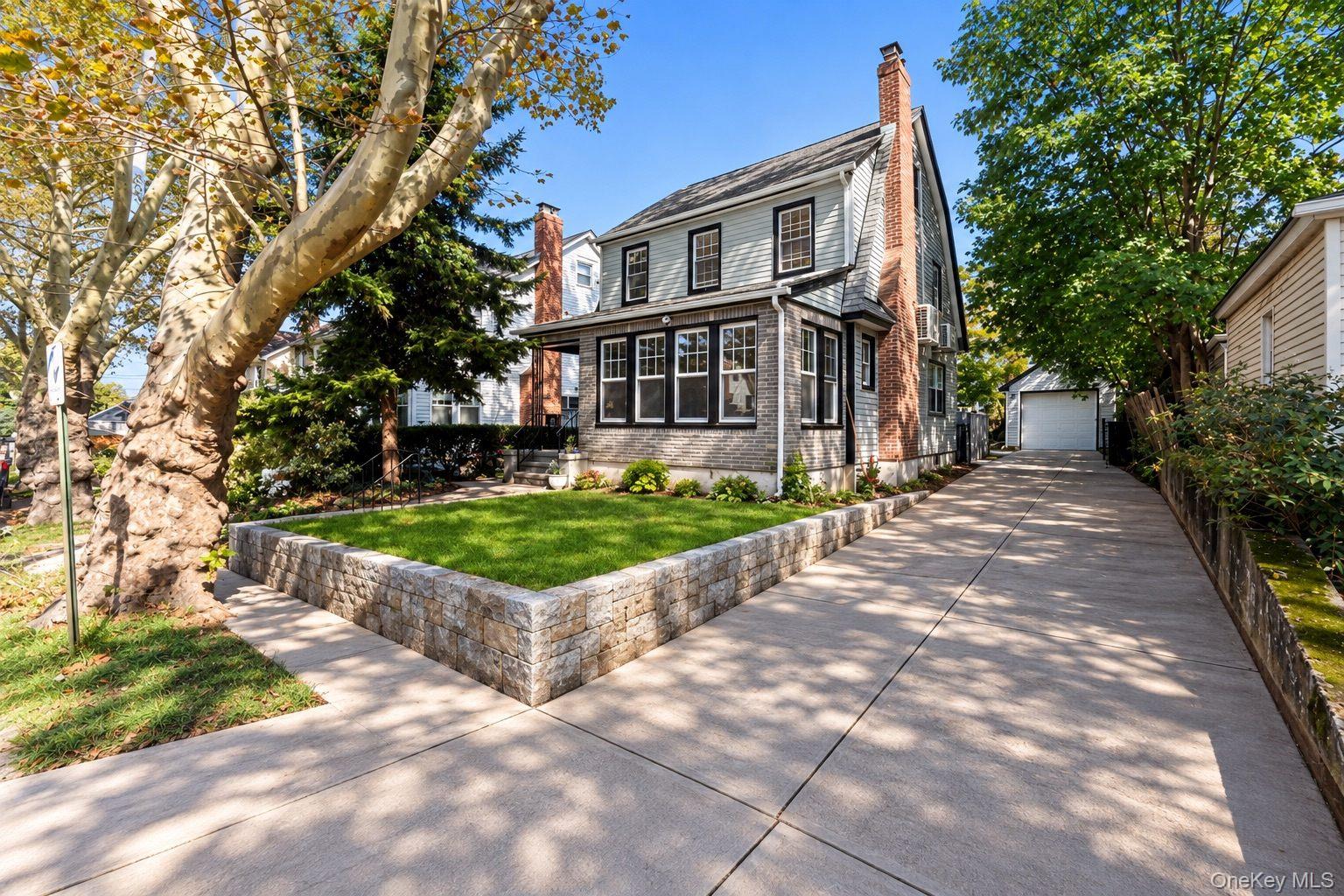 45-27 Arcadia Lane, Great Neck