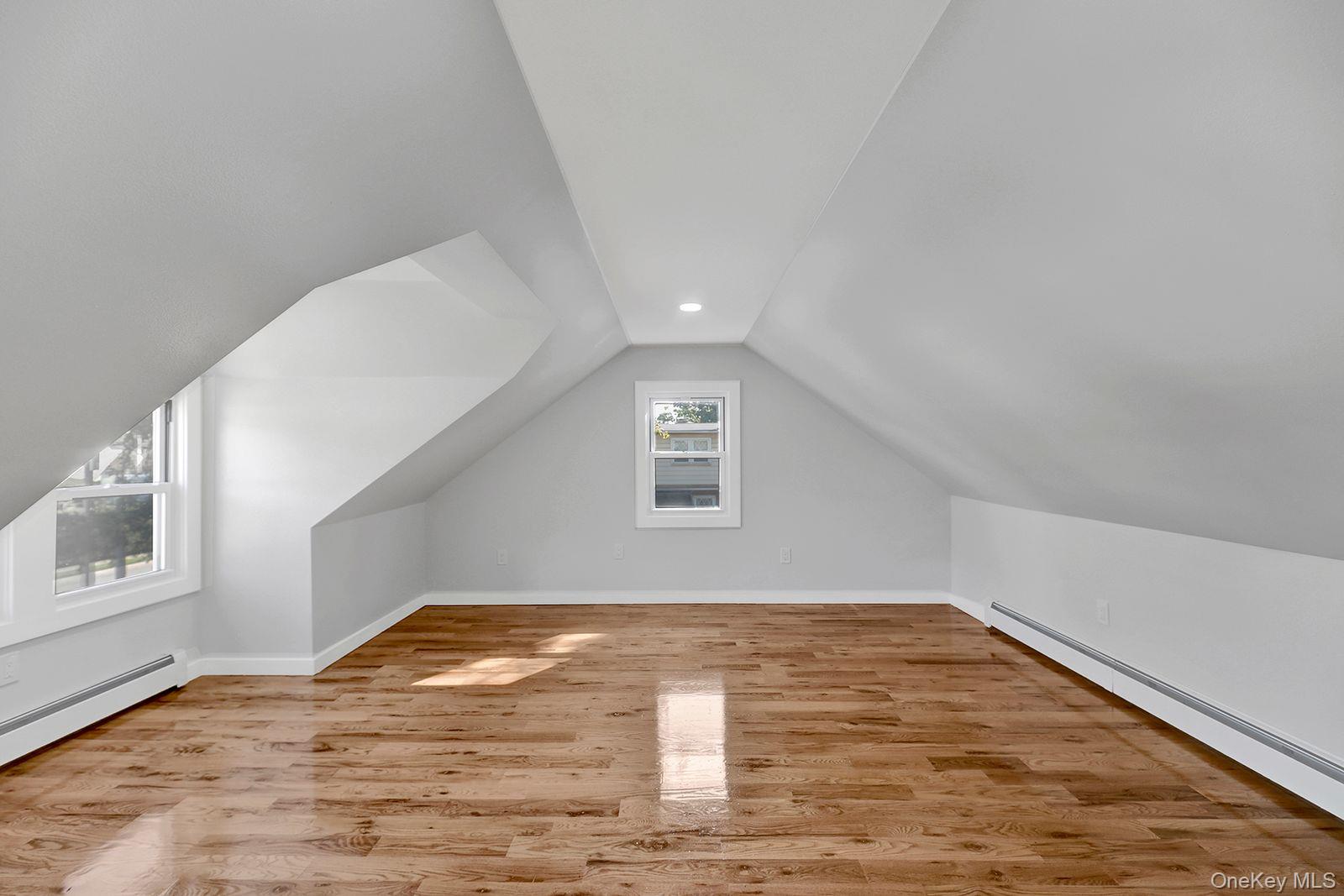 870 Southern Parkway — photo 17