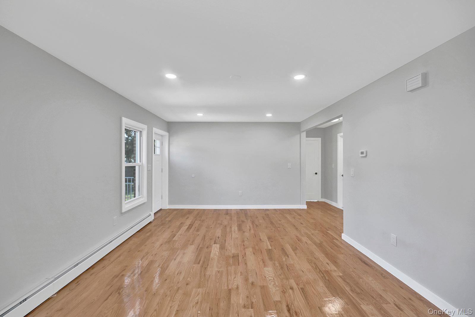 870 Southern Parkway — photo 8