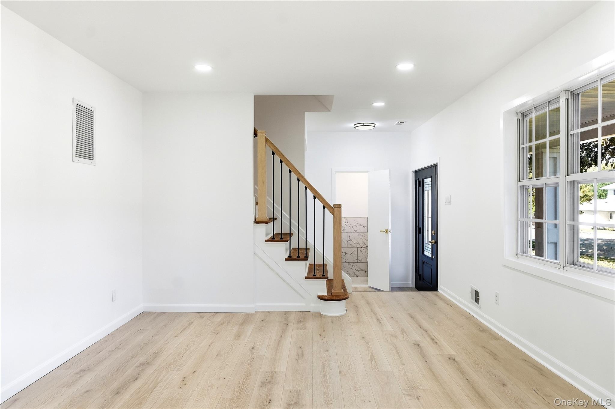 4 Deepdale Drive — photo 7