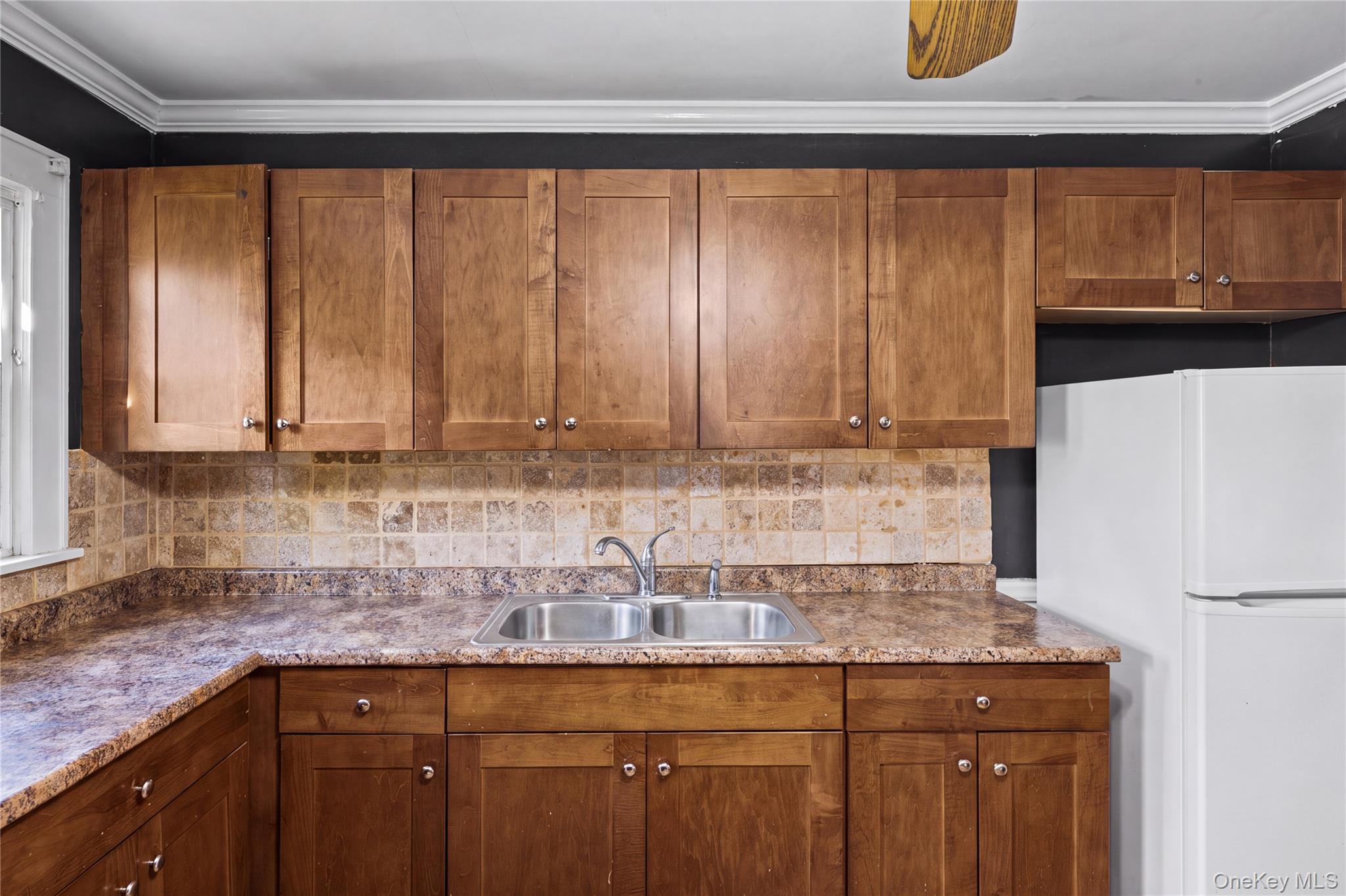 373 Oak Street — photo 13