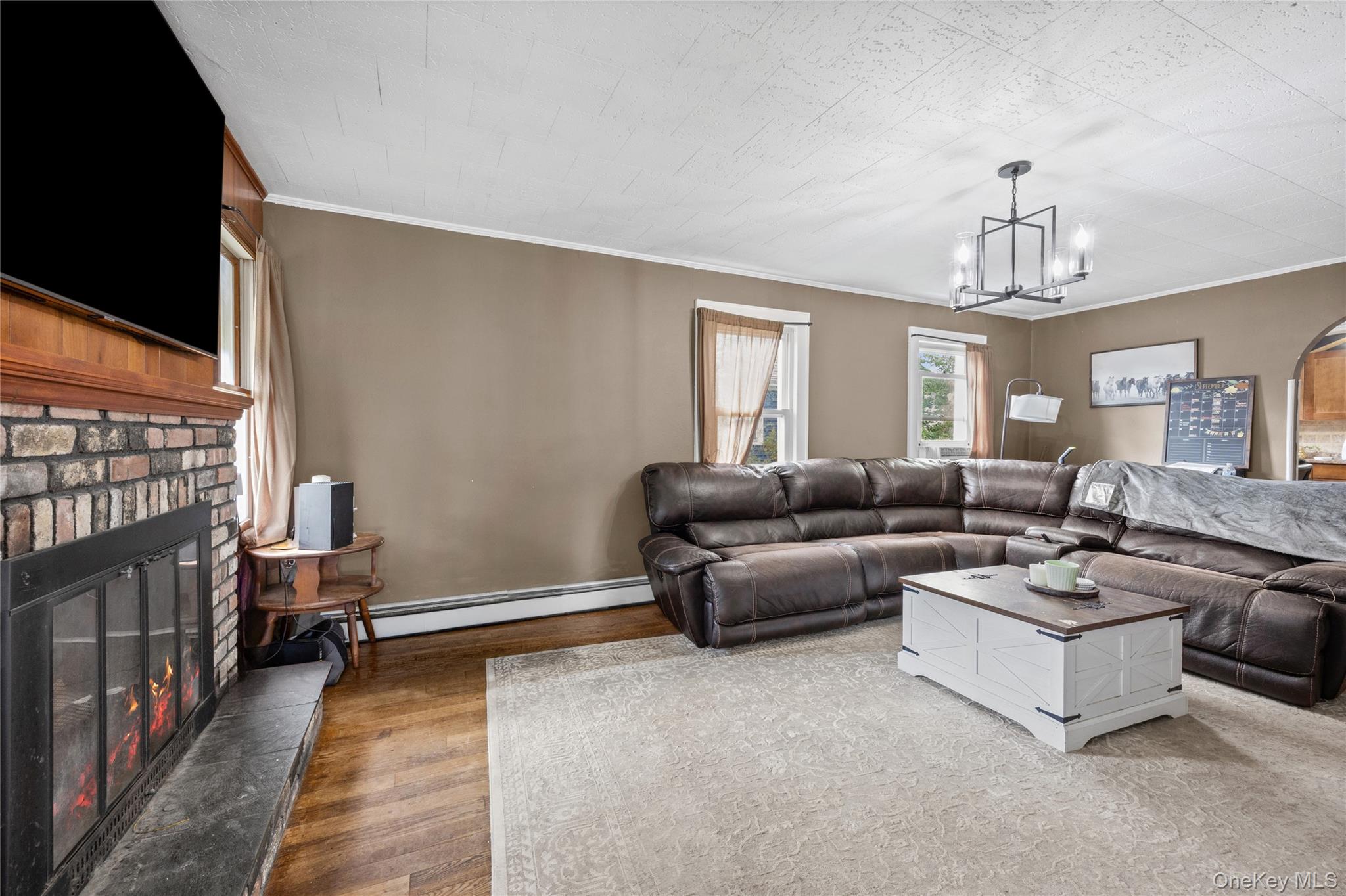 373 Oak Street — photo 7